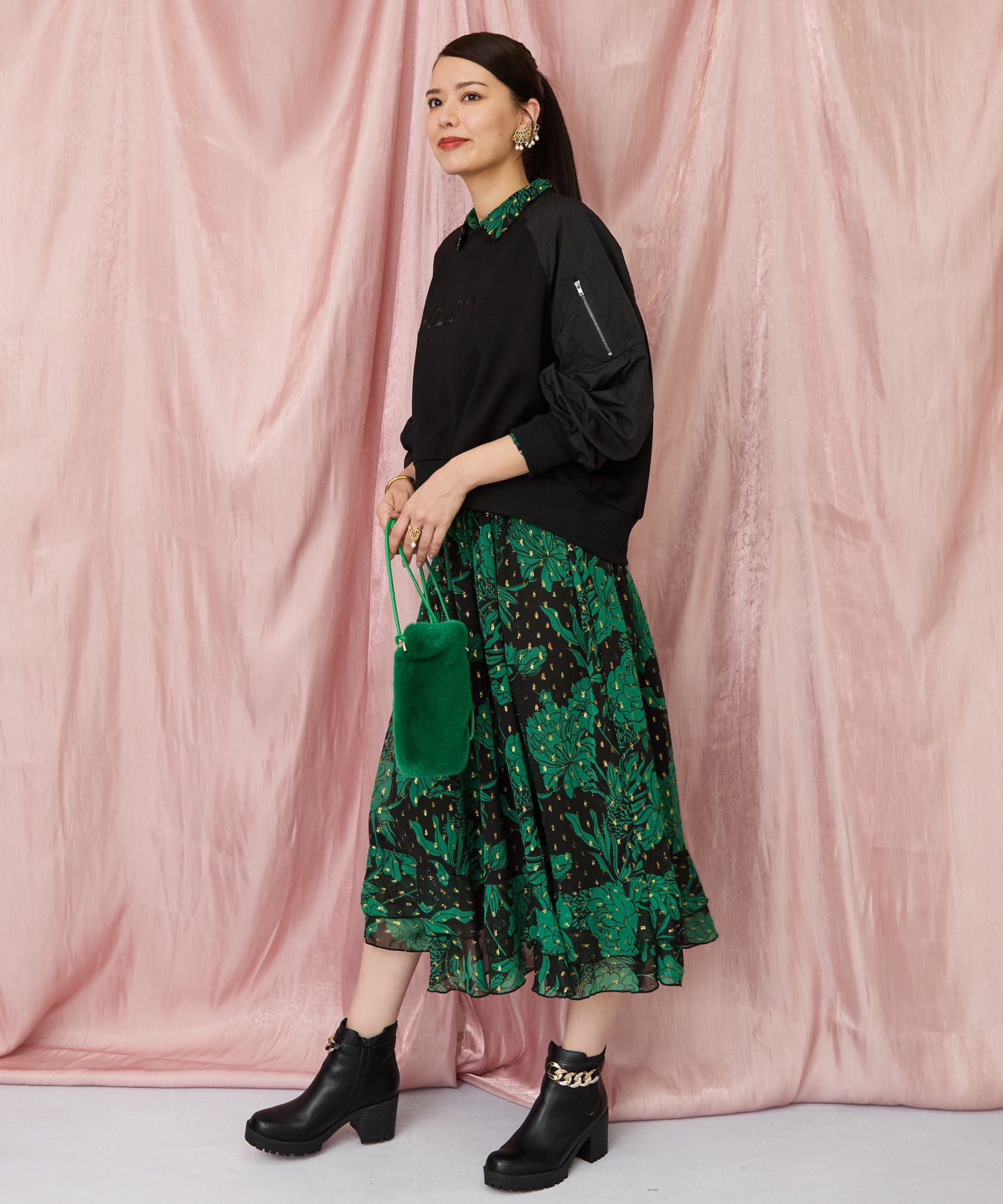 30-6346【WILD PONY】メタリックJQXフラワープリントワンピース