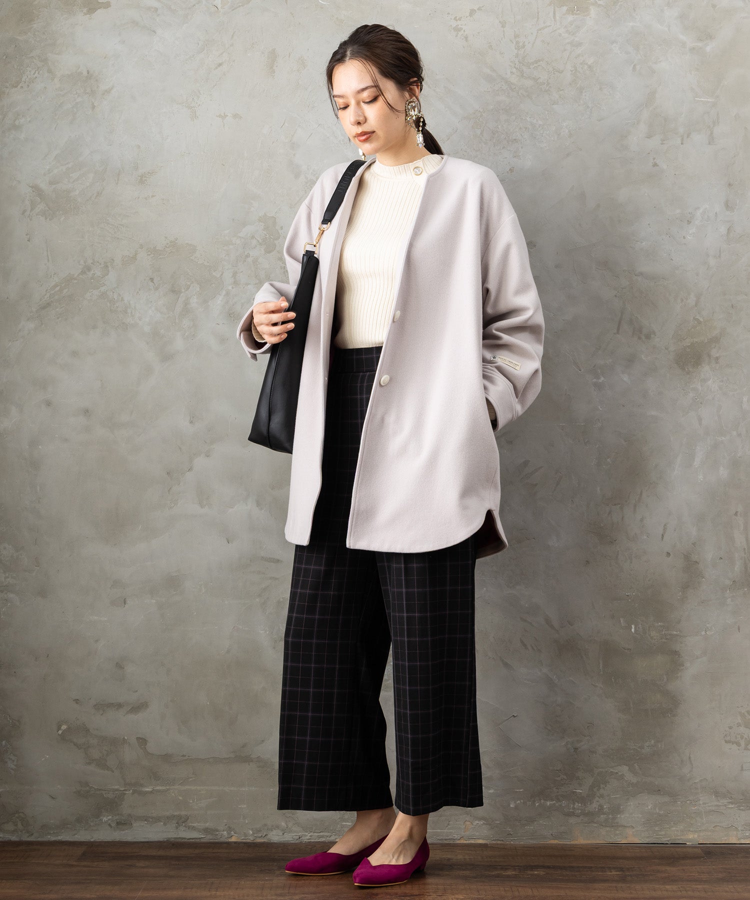 51-5650【FONT LAB】アシンメトリー釦ハイネックリブニット