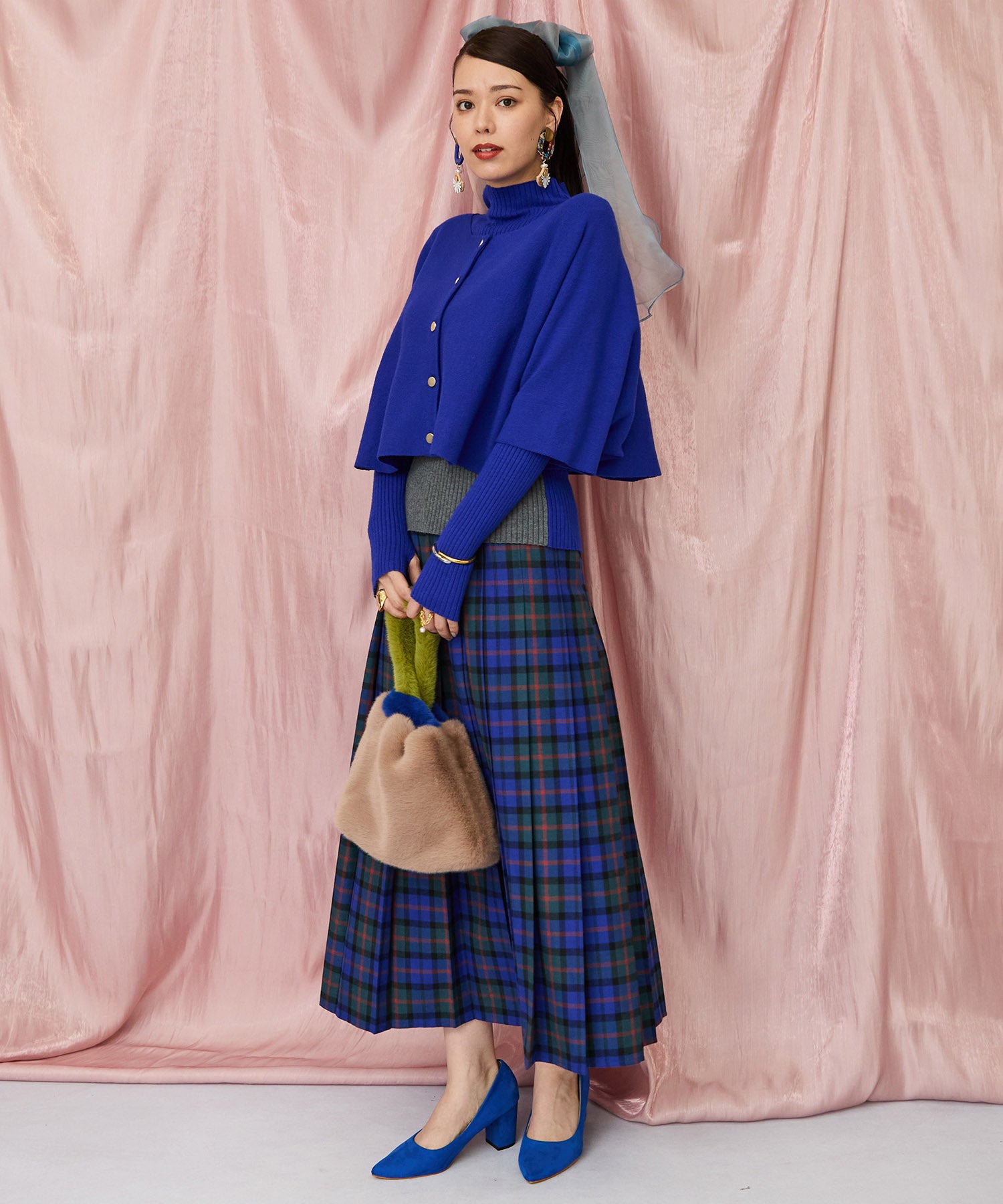 【待望の再入荷!予約受付中】【FONT LAB】バイカラーボトルネック×ケープアンサンブル