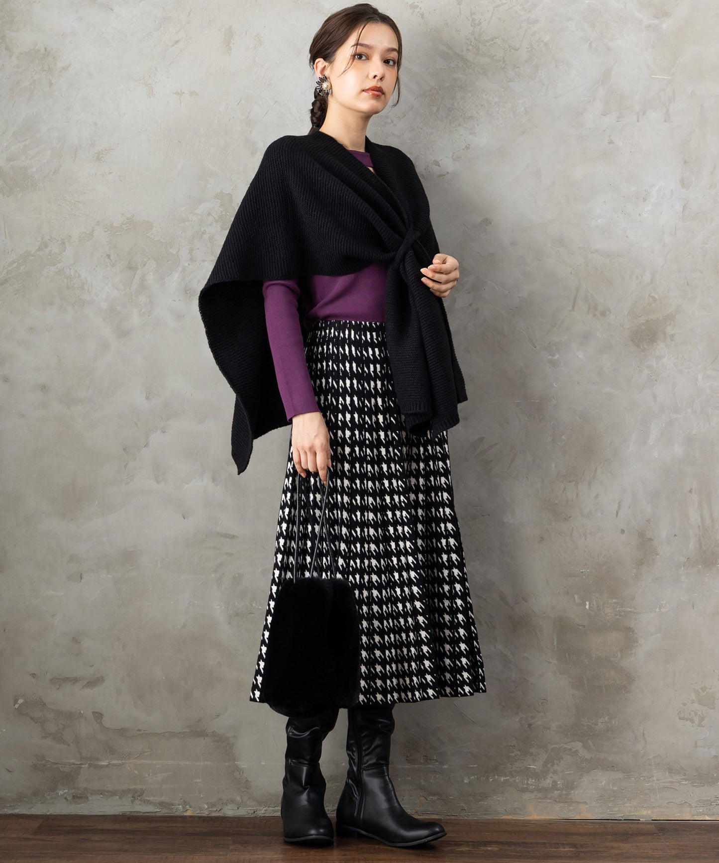 51-5660【SKATIE】ボタンデザインニット