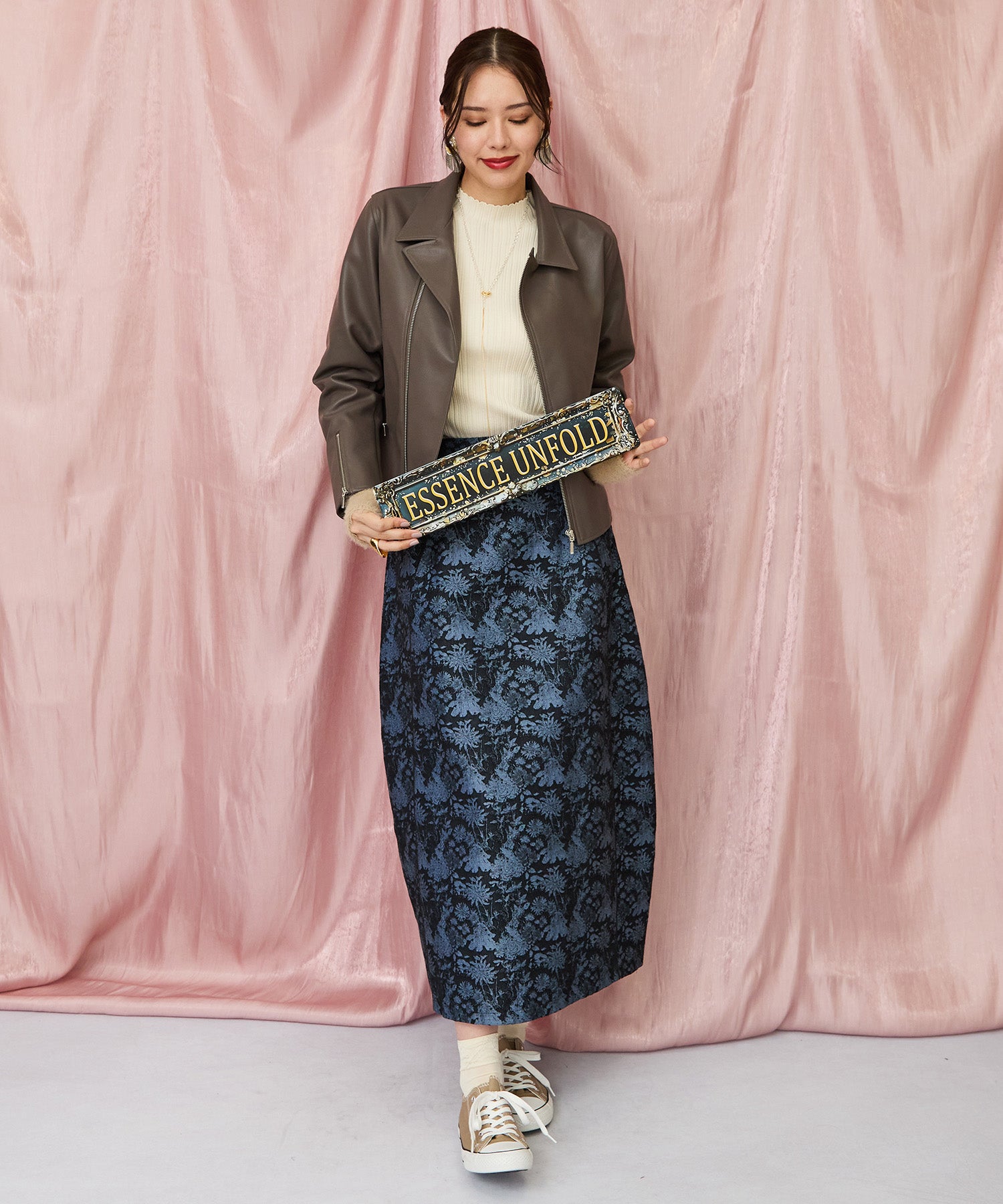 51-5671【FONT LAB】ランダムリブ×ラメシャギースリーブニット