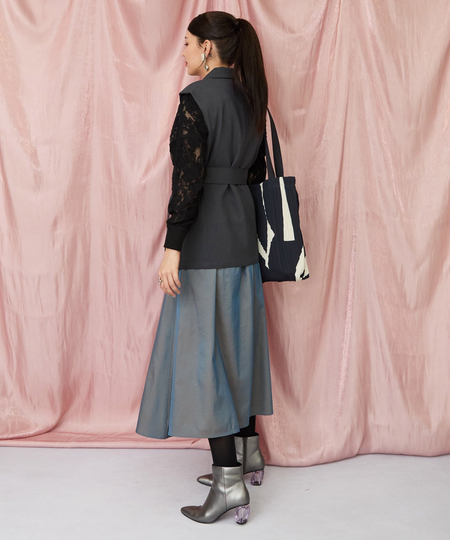 20-1179【JETSET SOLO PLUS】テーラードミドルジレ