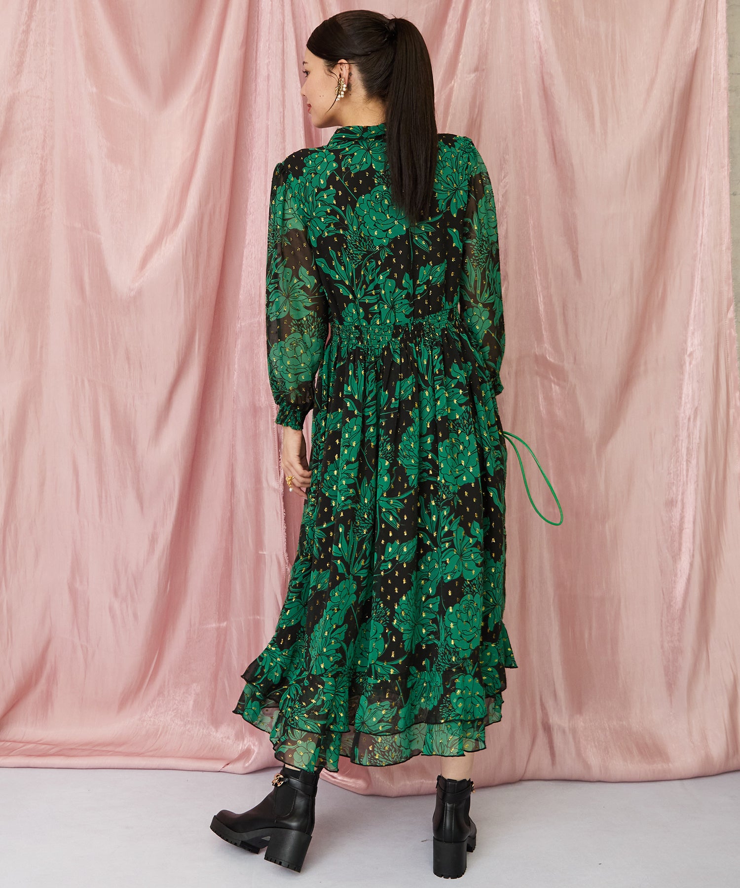 30-6346【WILD PONY】メタリックJQXフラワープリントワンピース