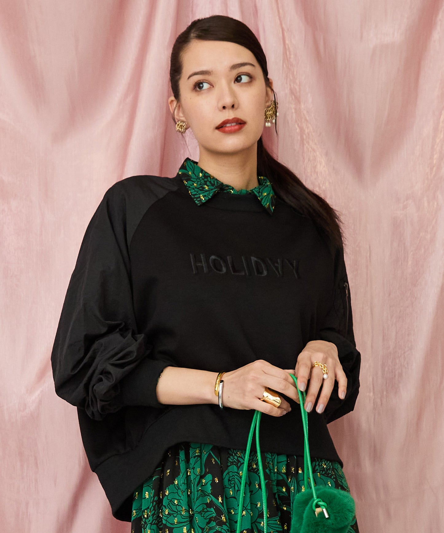 61-5850【FONT LAB】異素材コンビエンブロイダリーロゴスウェット