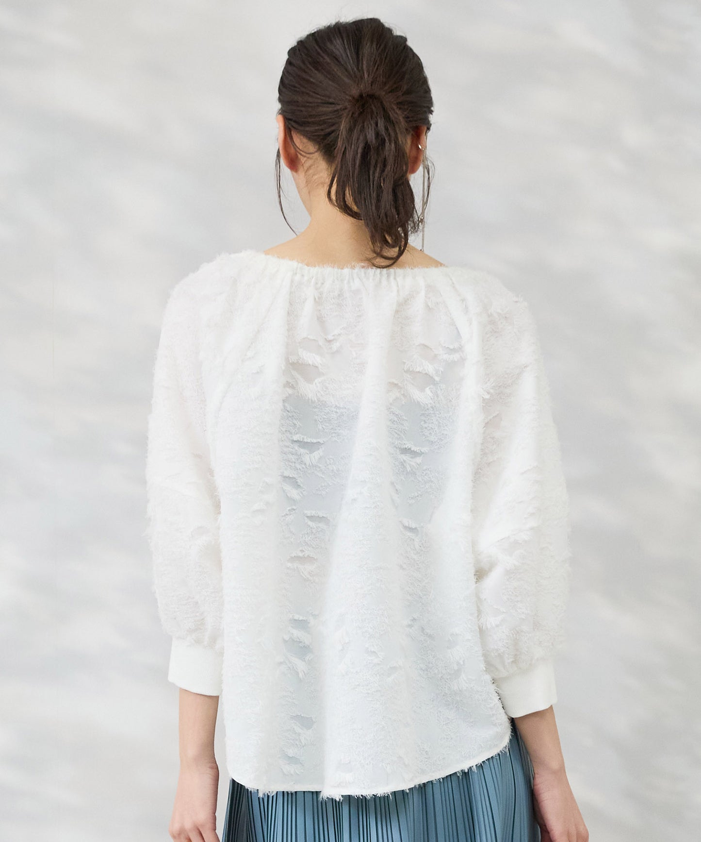 【JETSET SOLO PLUS】ボタニカルカットジャガードブラウス