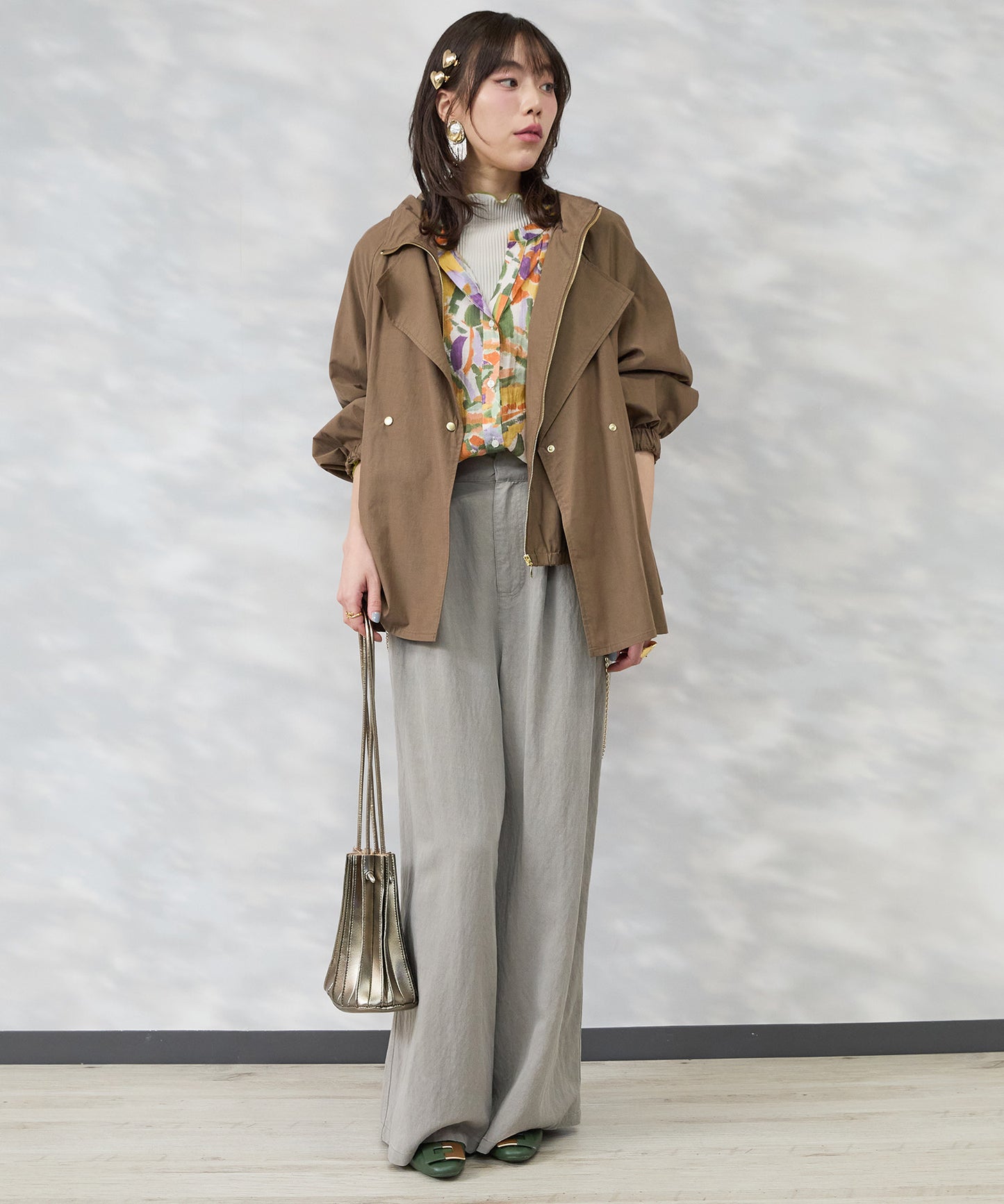 【see U soon】ジオメトリックリーフプリントキーネックシャツ