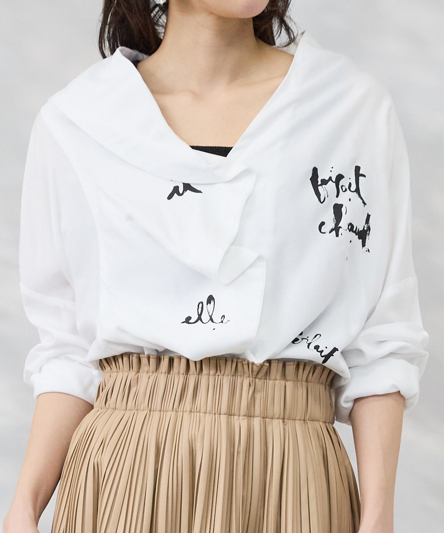 【SKFK】アシンメトリーラッフルデザインペイントシャツ