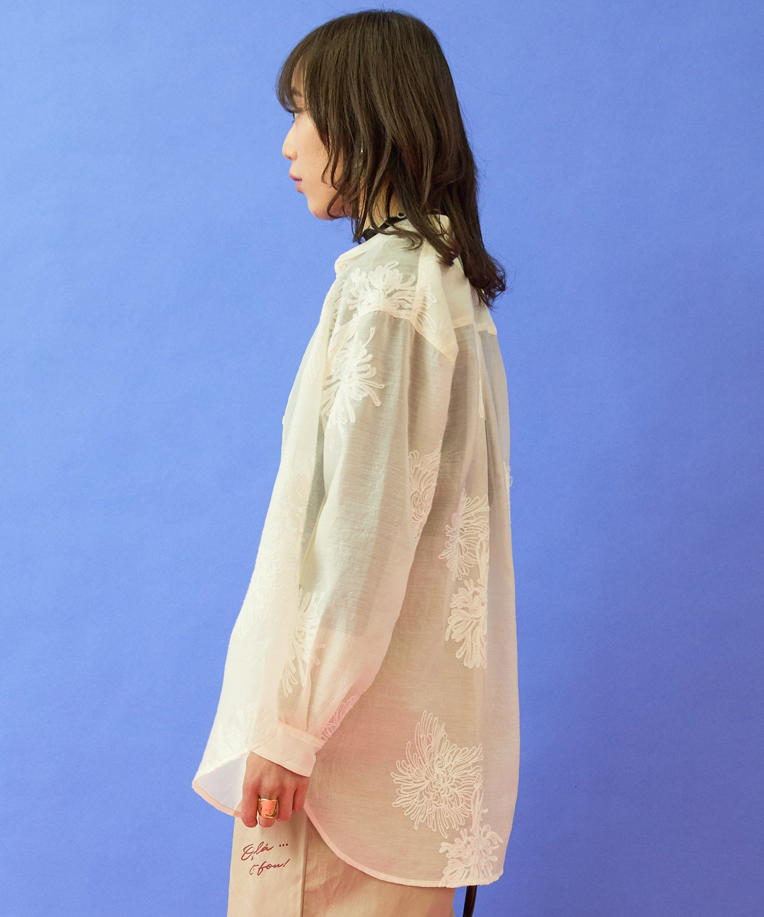 【FONT LAB】オーガンジー×3Dフラワーシャツ