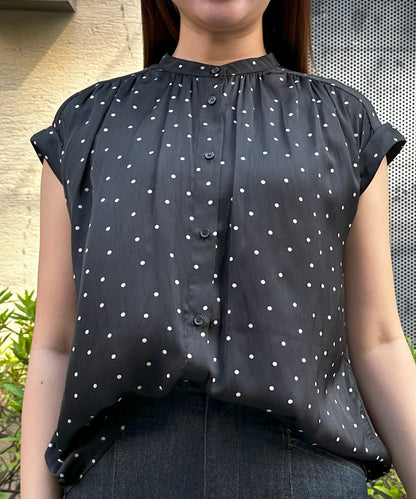 【INNOWAVE】サテンドットプリントブラウス