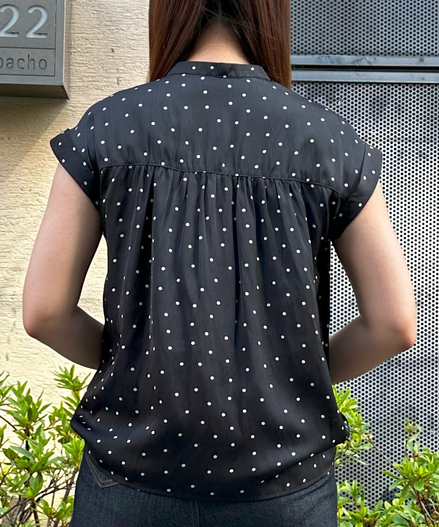 【INNOWAVE】サテンドットプリントブラウス