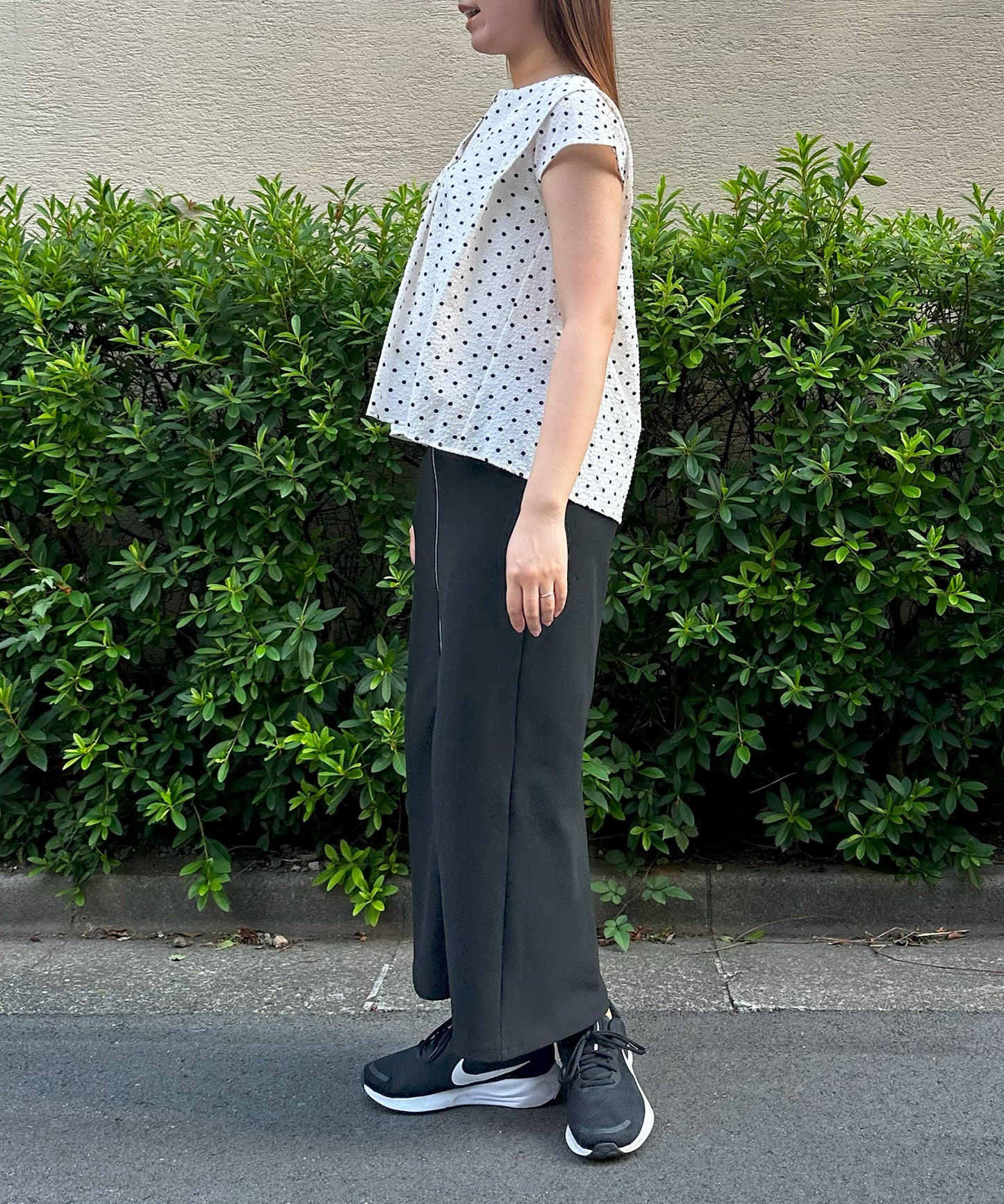 【INNOWAVE】フロントタックドットサッカーブラウス