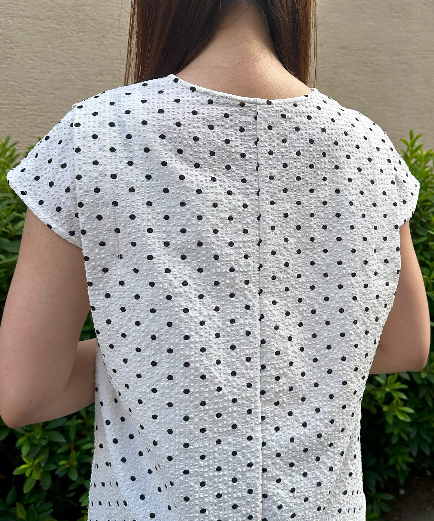 【INNOWAVE】フロントタックドットサッカーブラウス