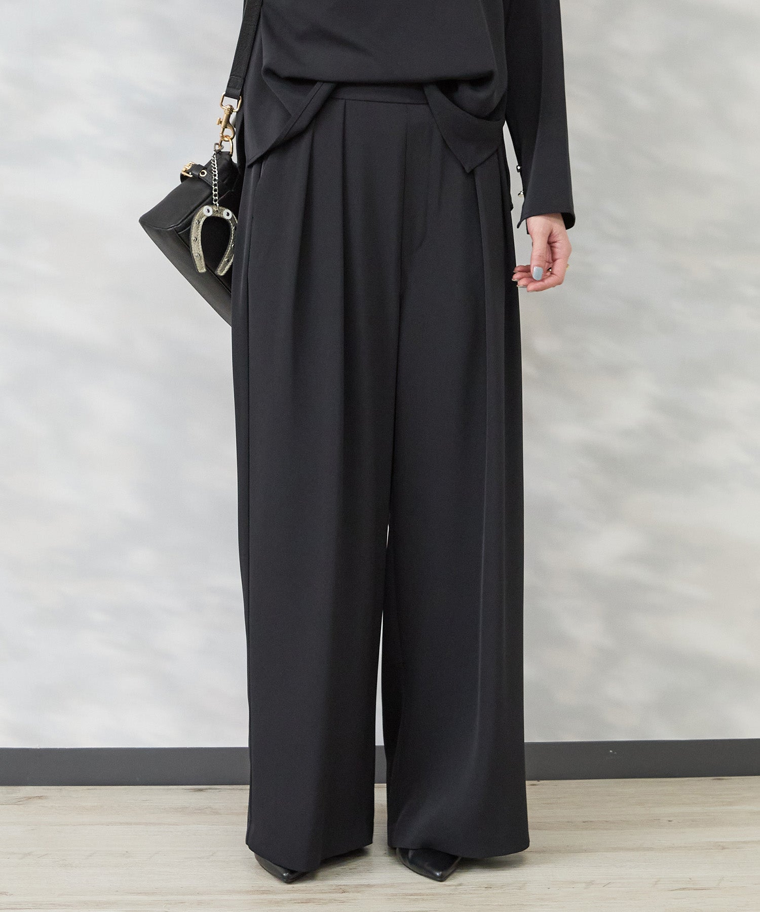 【JETSET SOLO PLUS】ソフトドレープツイルフレアワイドパンツ