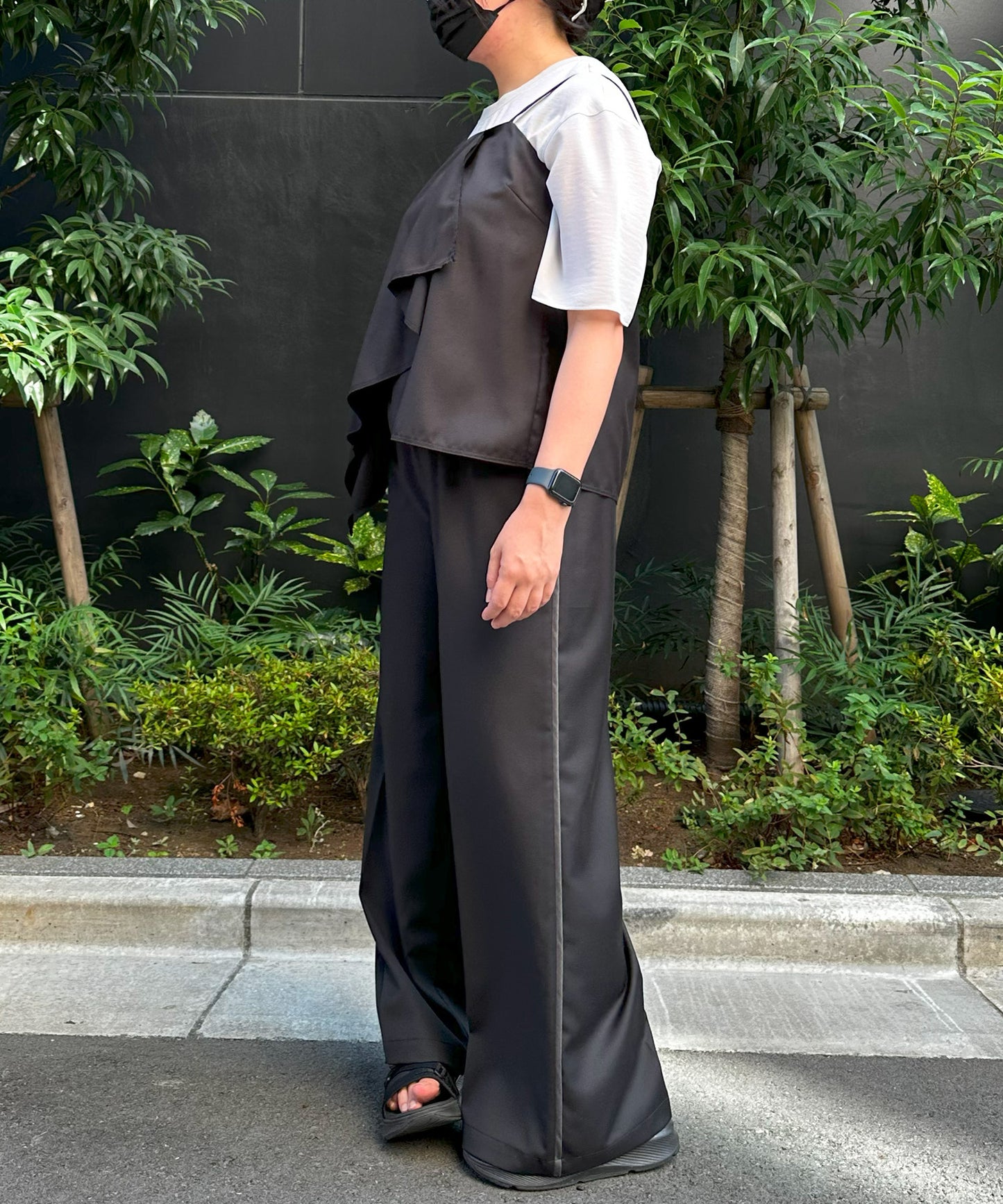 【INNOWAVE】サイドラインイージーパンツ