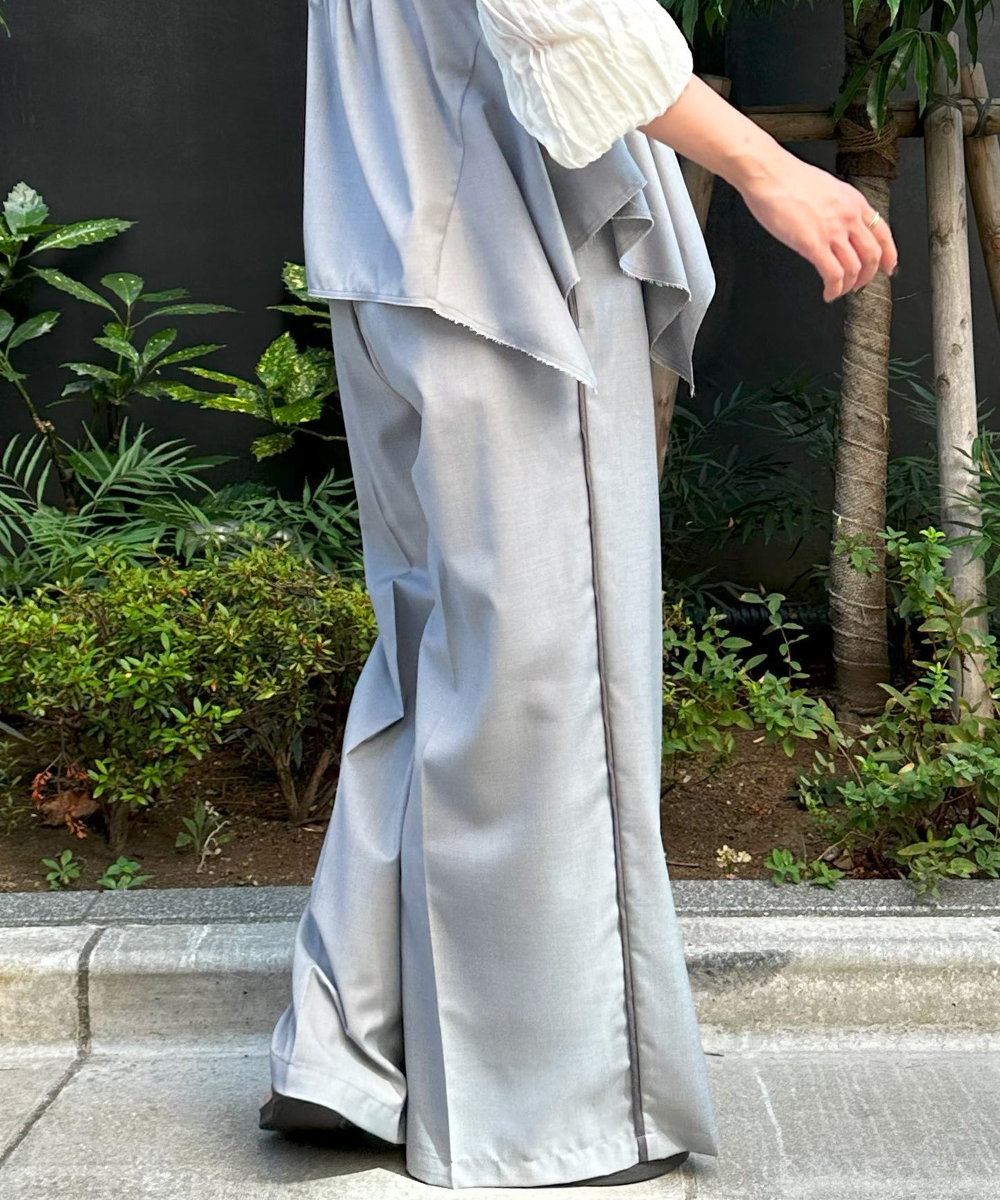 【INNOWAVE】サイドラインイージーパンツ