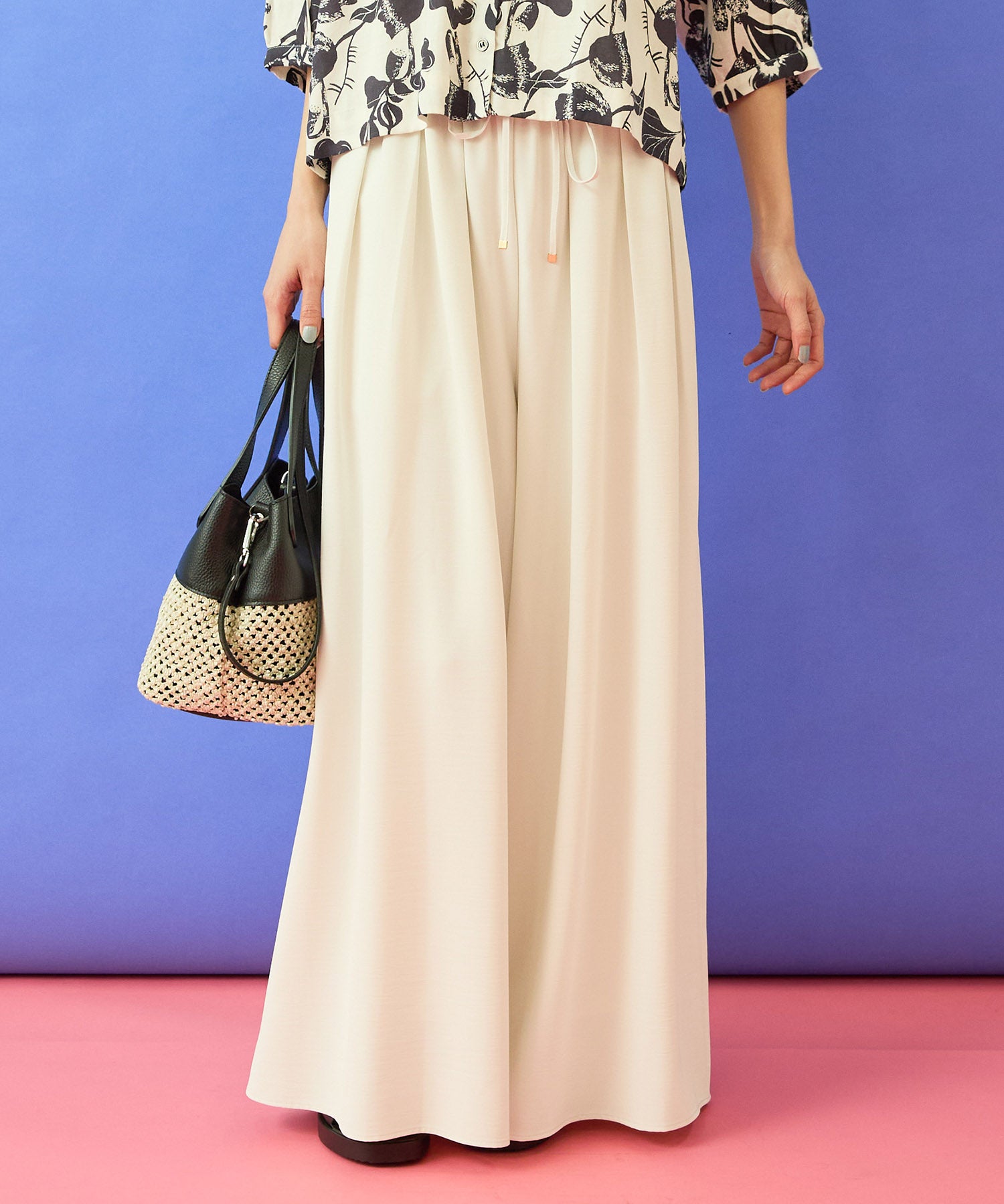 【FONT LAB】ウォッシャブルタンブラーフレアワイドパンツ