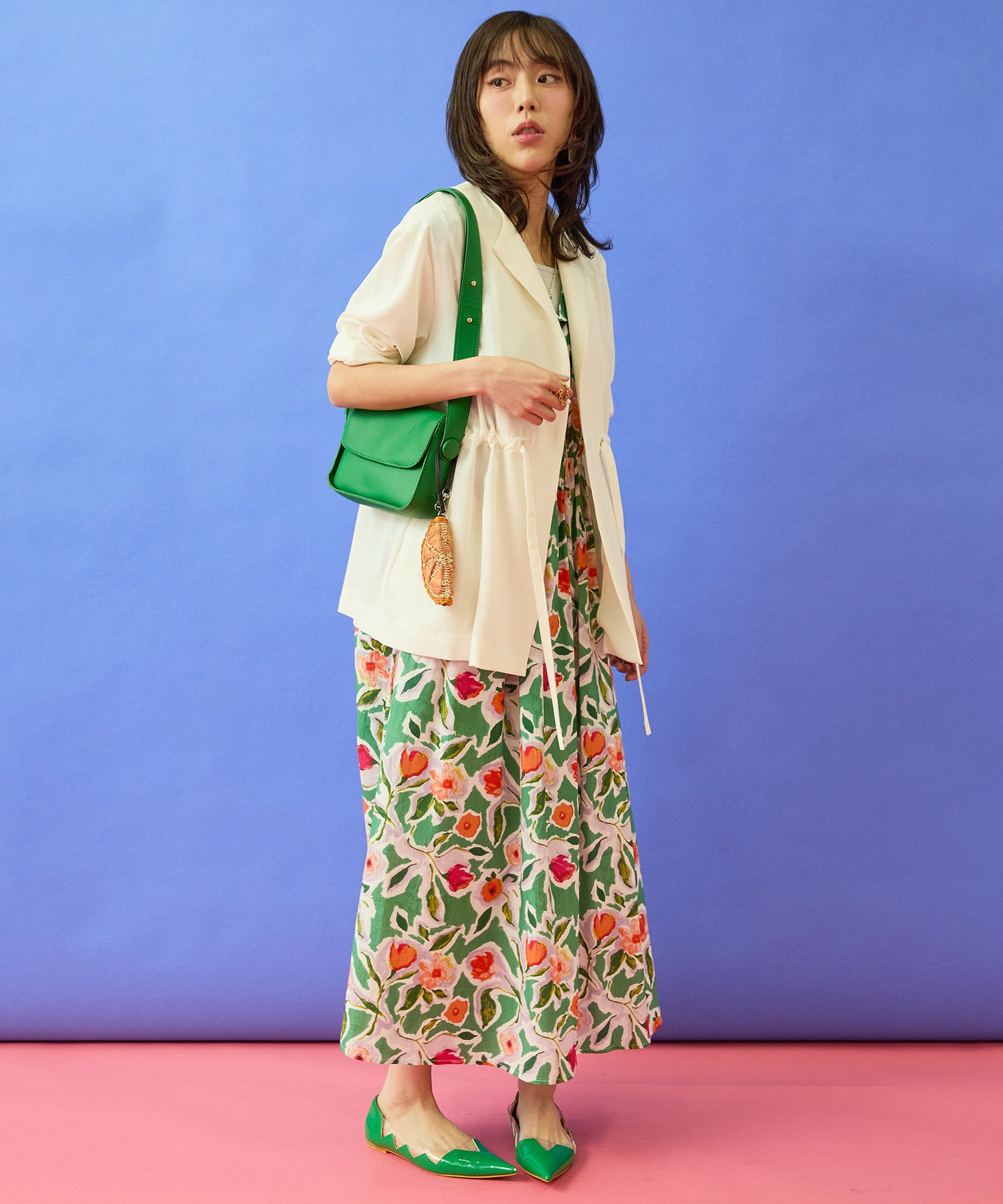 【the Korner】フラワープリントVネックワンピース