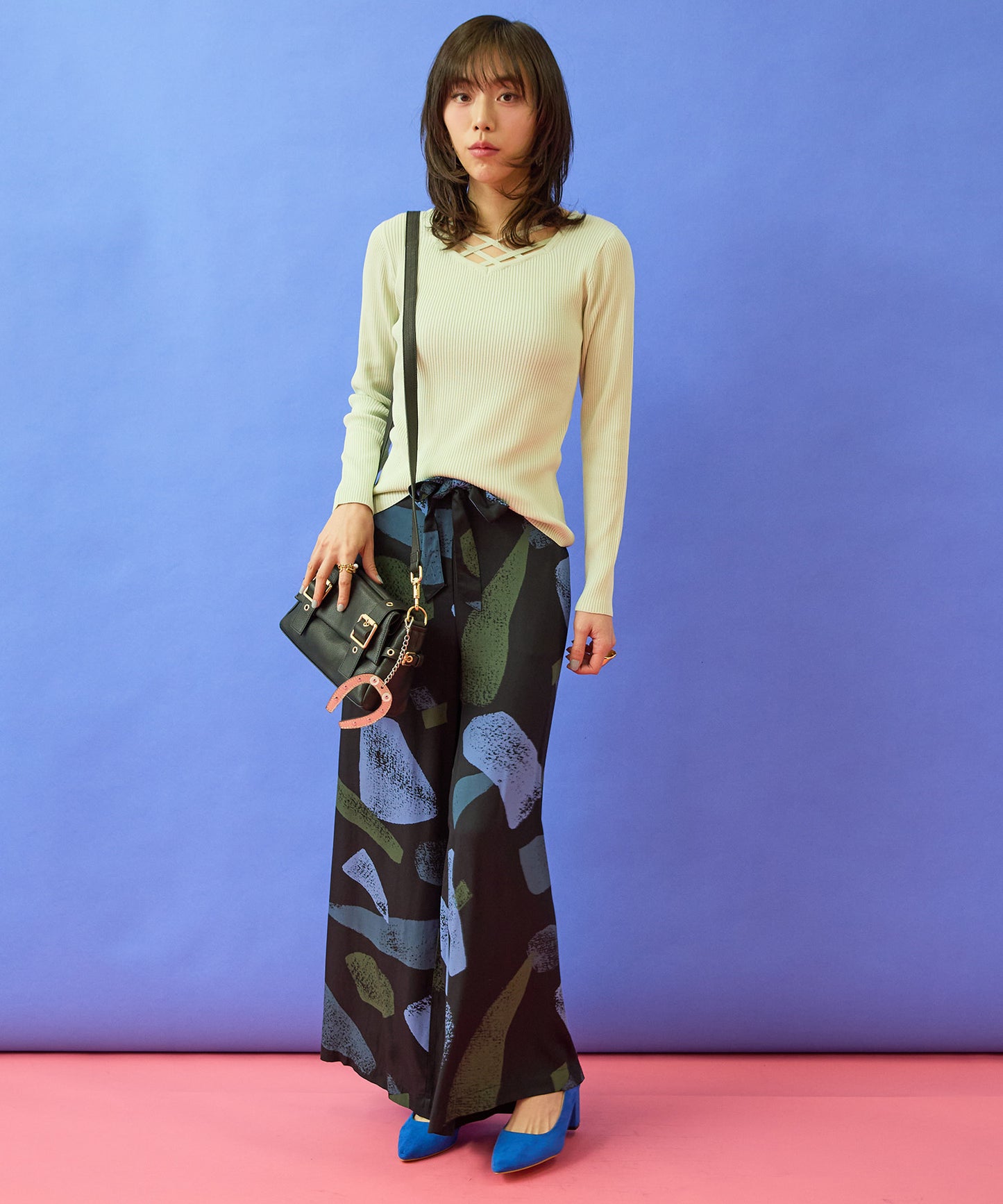 【JETSET SOLO PLUS】ダイヤモンドネックリブニット