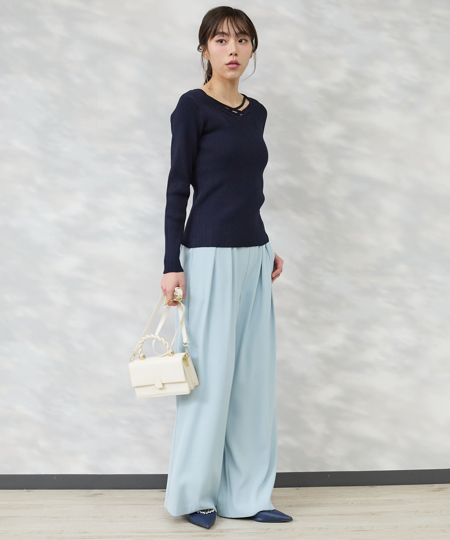 【JETSET SOLO PLUS】ダイヤモンドネックリブニット