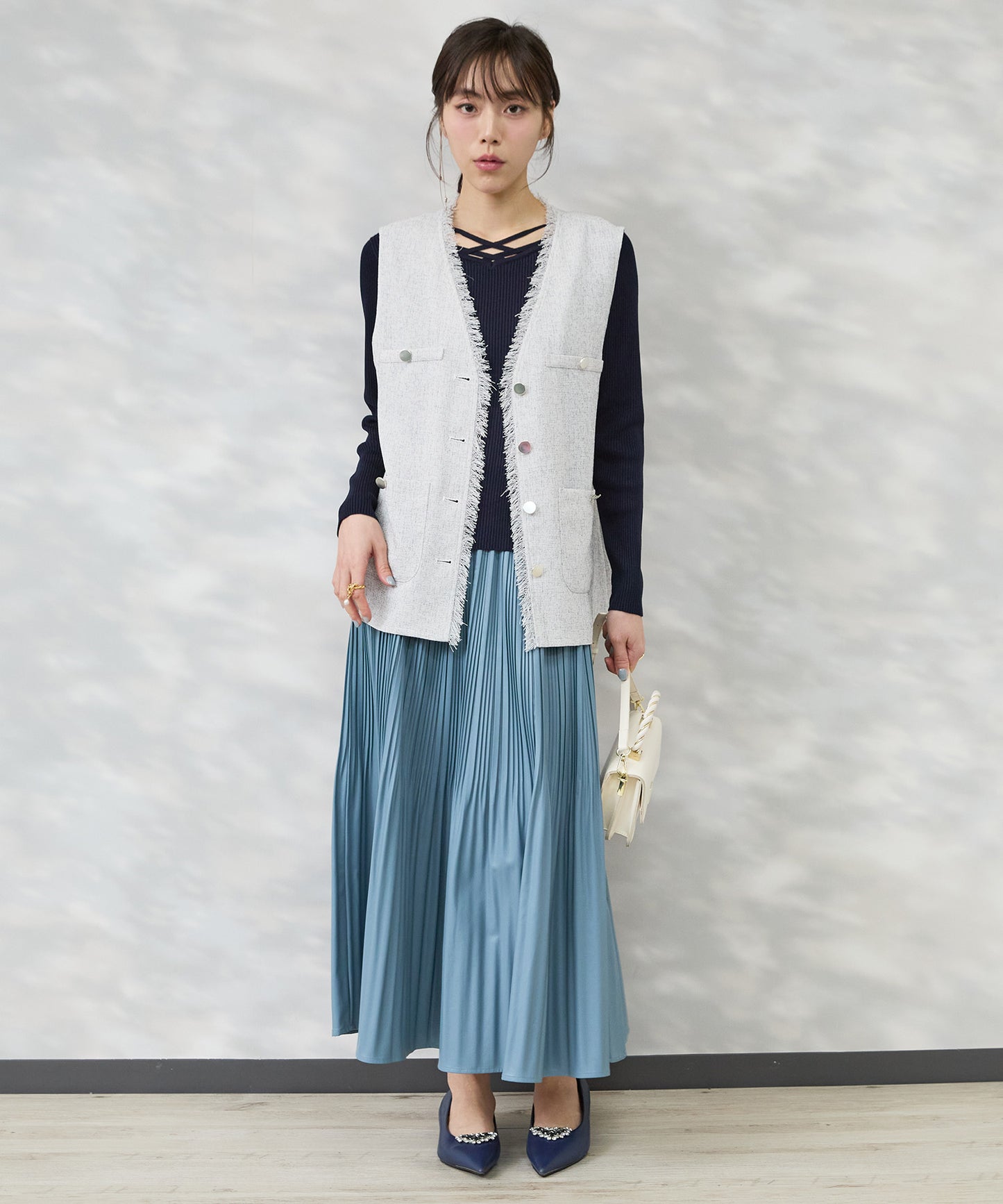 【JETSET SOLO PLUS】ダイヤモンドネックリブニット