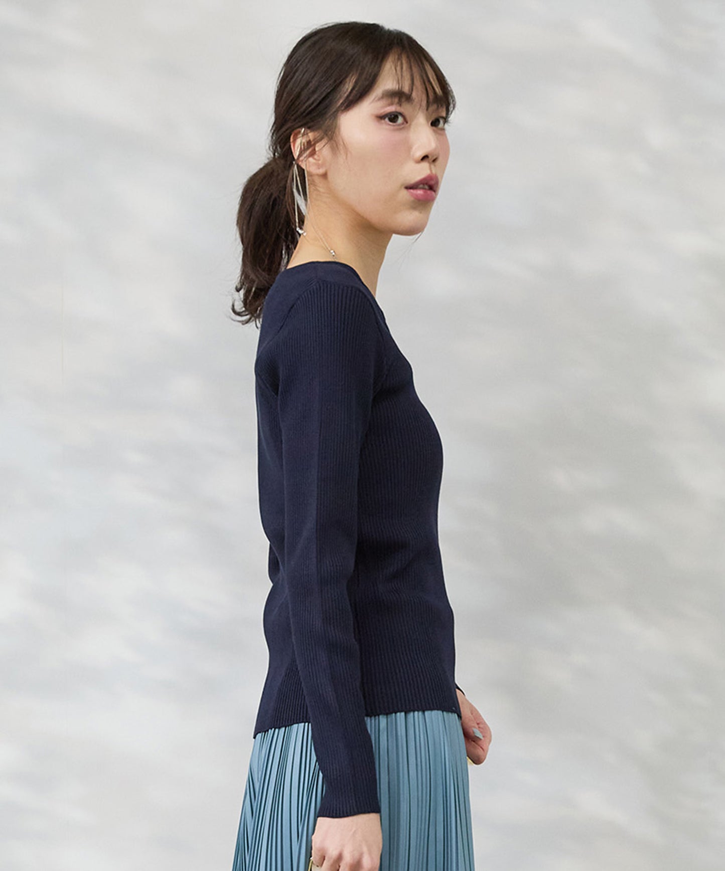 【JETSET SOLO PLUS】ダイヤモンドネックリブニット