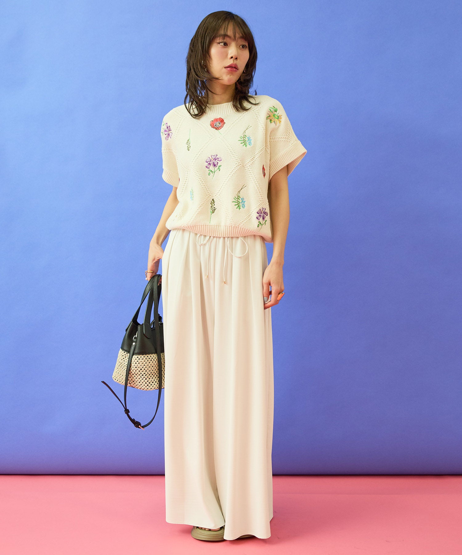 【NUMPH】フラワーモチーフサマーニット