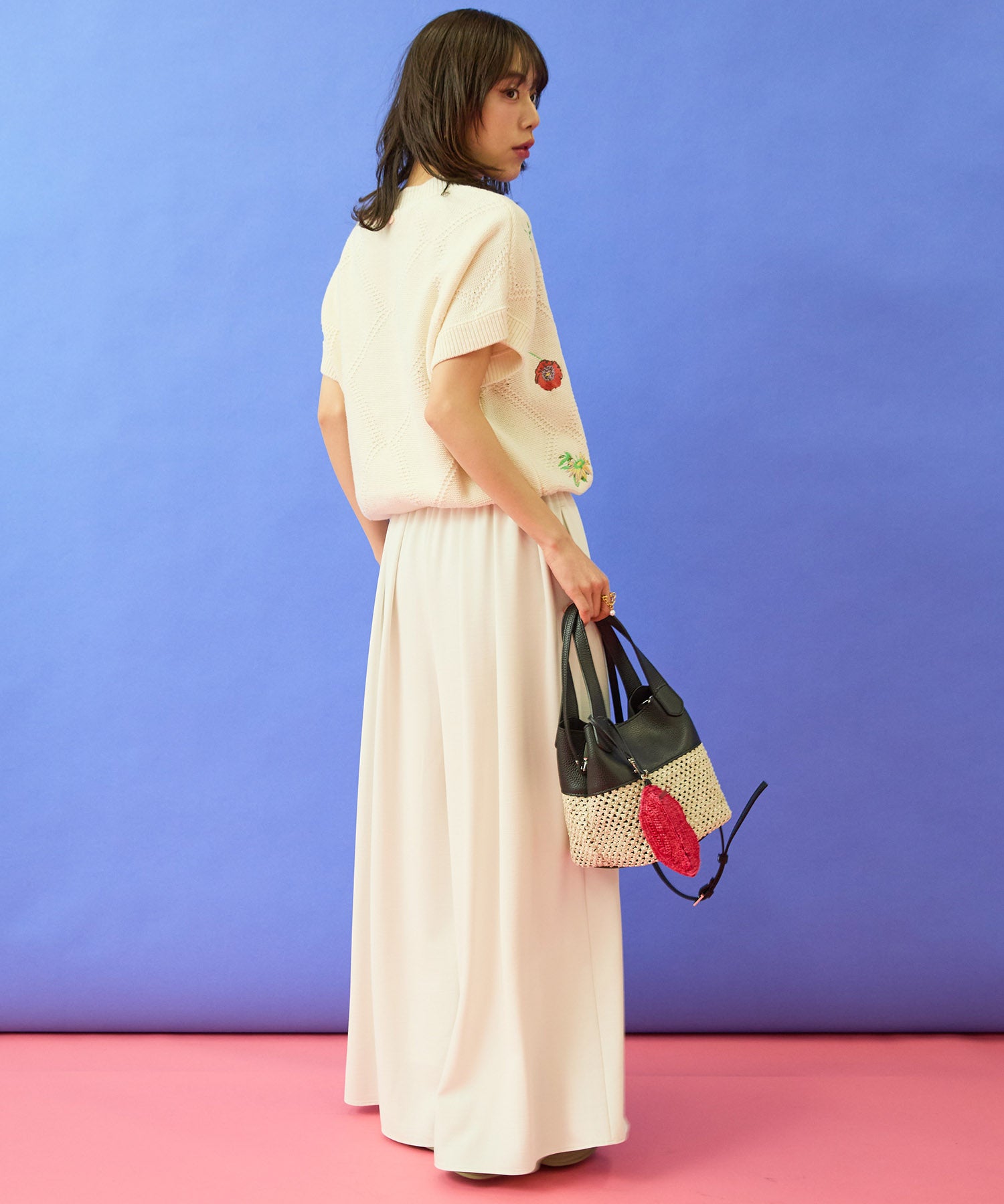 【NUMPH】フラワーモチーフサマーニット