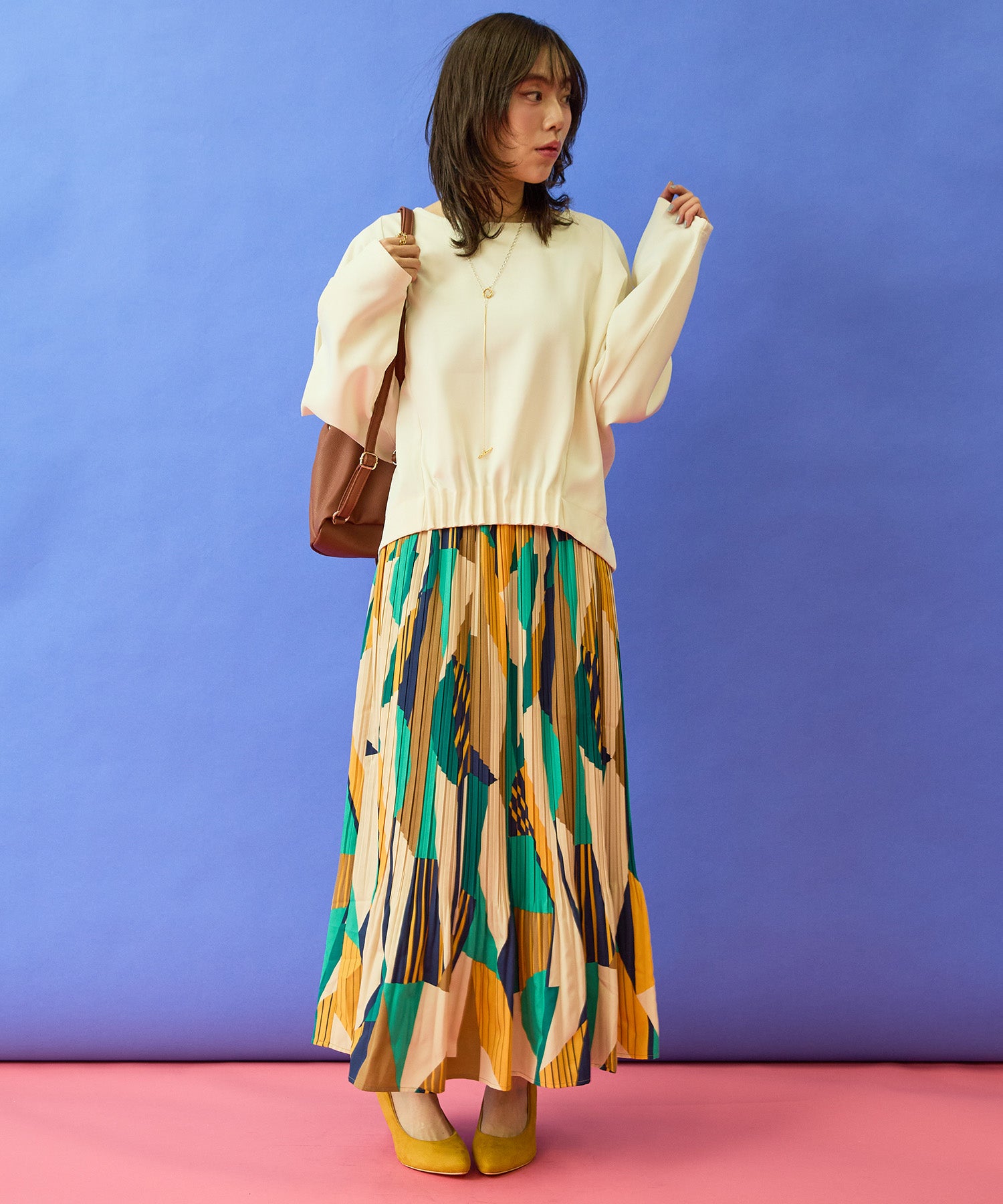 【FONT LAB】ピンタックヘムライトポンチカットソー