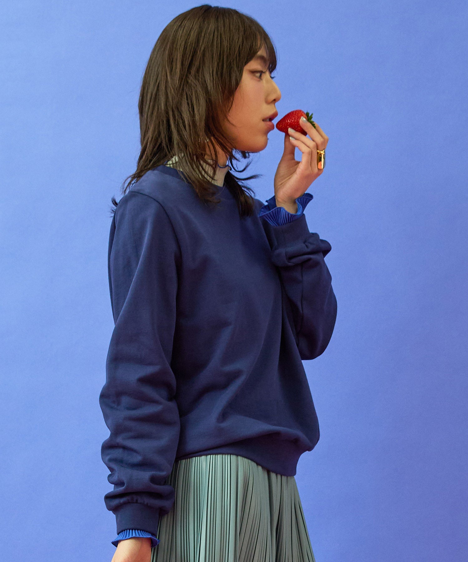 【mademoiselle YEYE】ストロベリーアートプリントスウェット