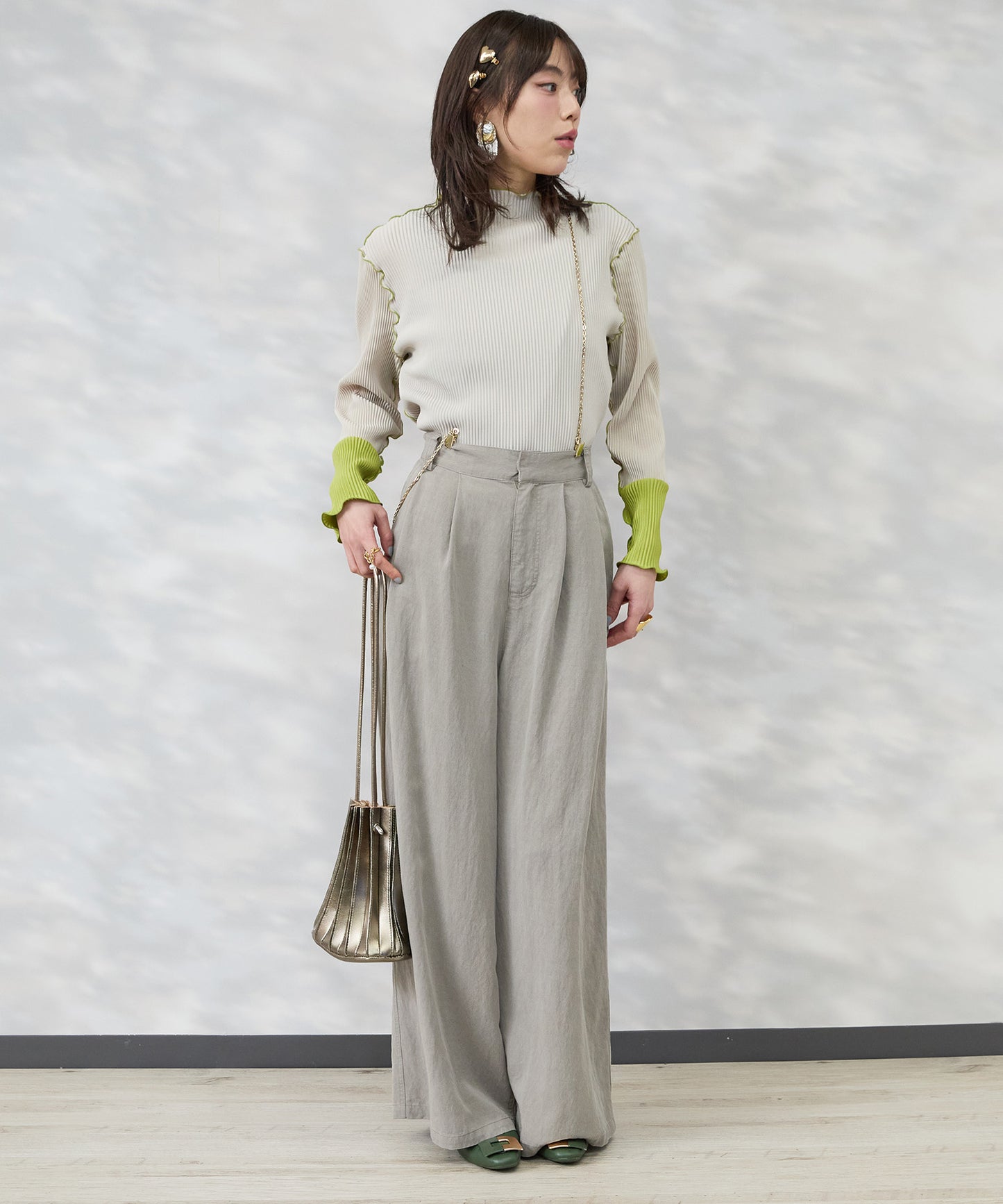 【FONT LAB】プリーツちびハイネックバイカラーカットソー