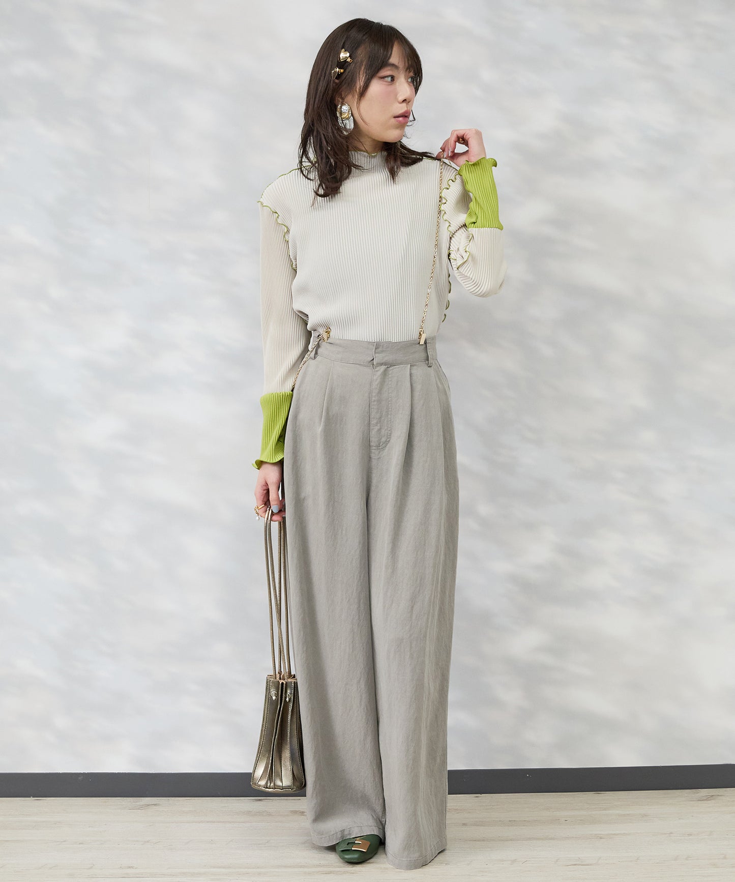 【FONT LAB】プリーツちびハイネックバイカラーカットソー