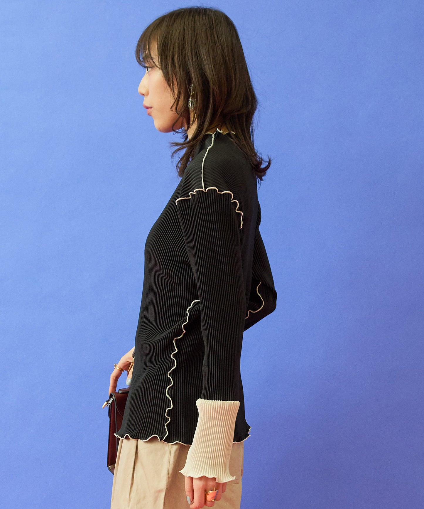 【FONT LAB】プリーツちびハイネックバイカラーカットソー