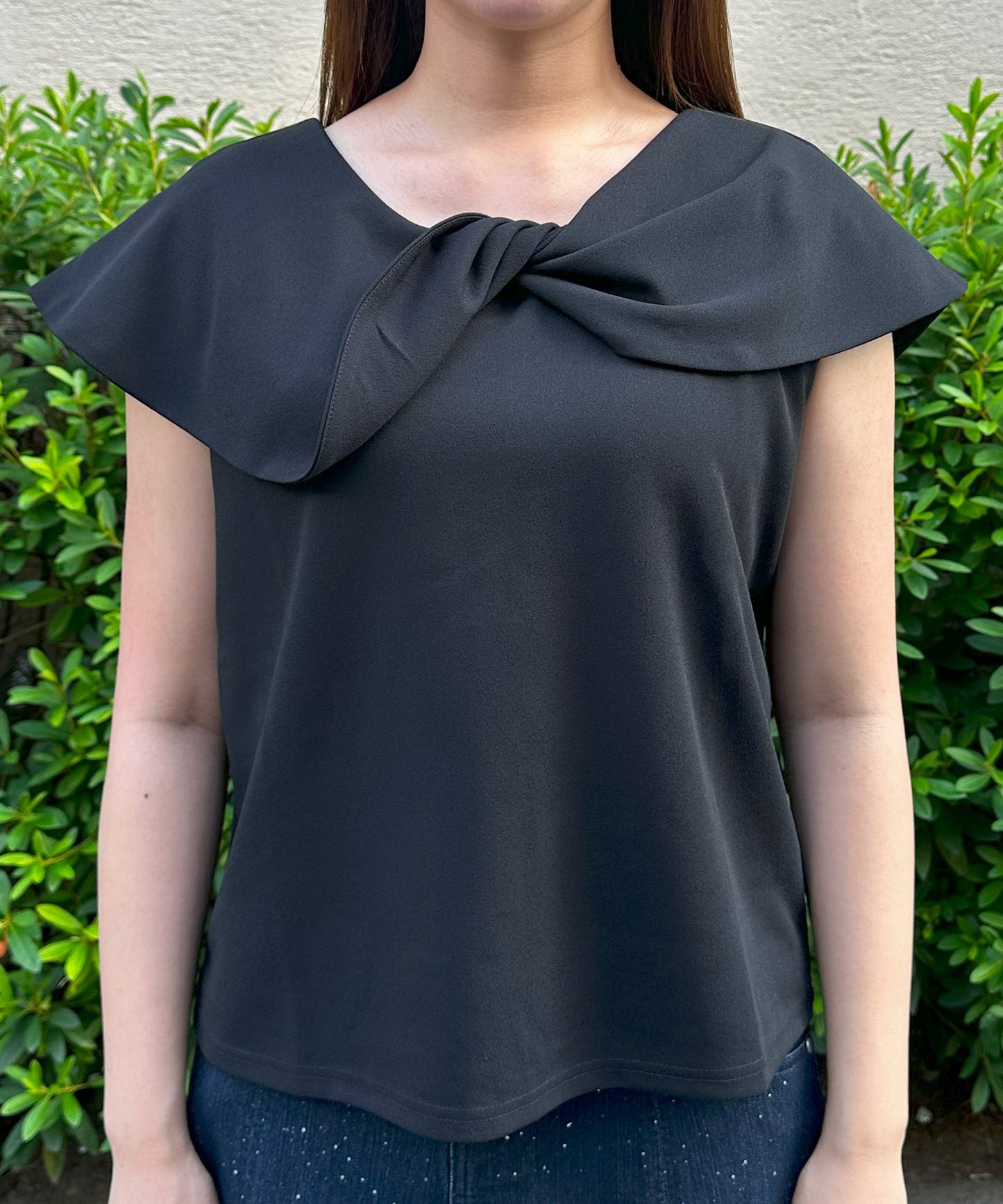 【INNOWAVE】ツイストカラーカットソー