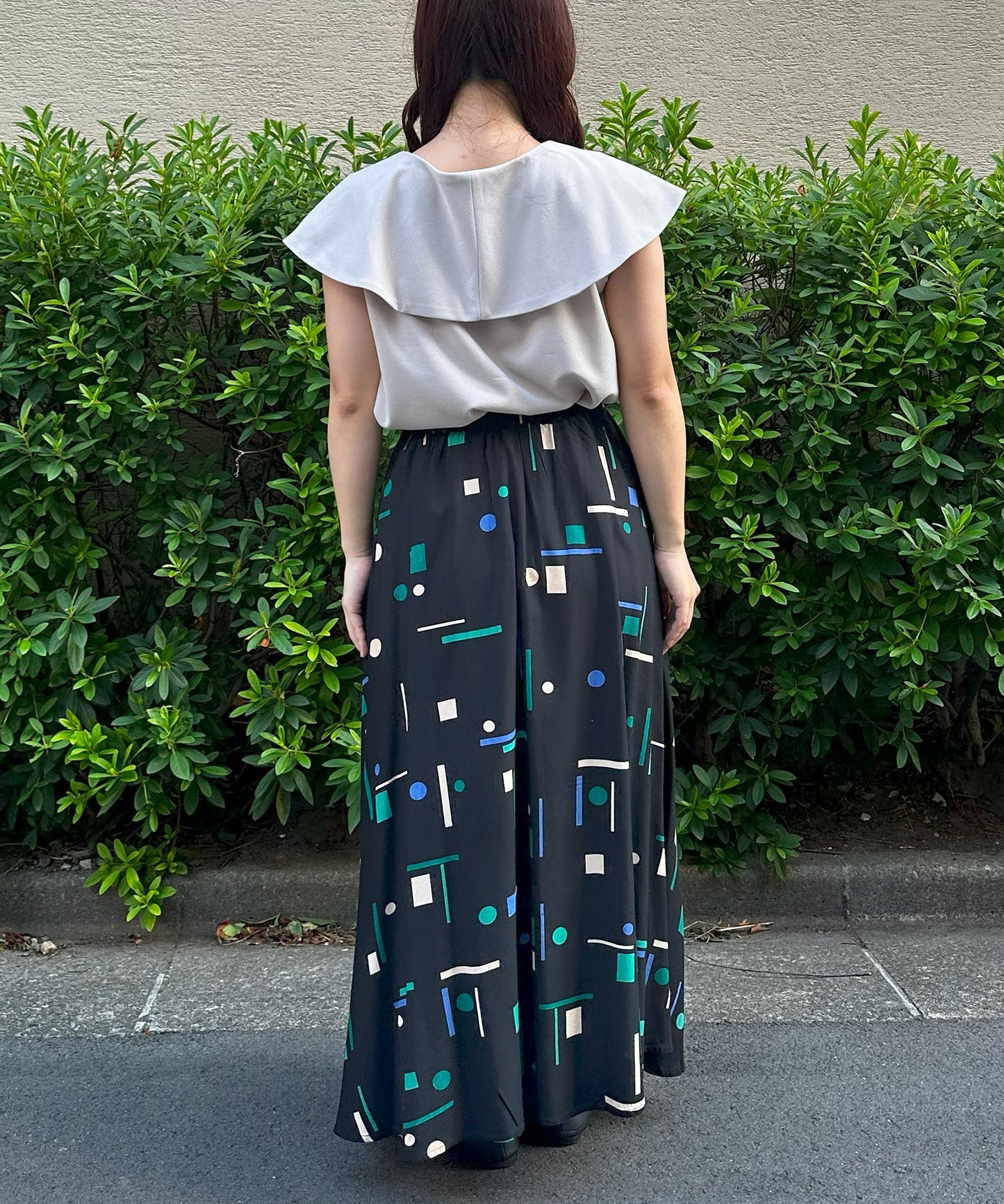 【INNOWAVE】ツイストカラーカットソー