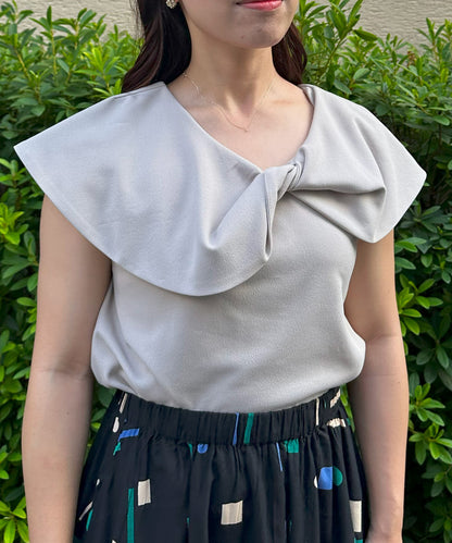 【INNOWAVE】ツイストカラーカットソー