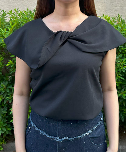 【INNOWAVE】ツイストカラーカットソー