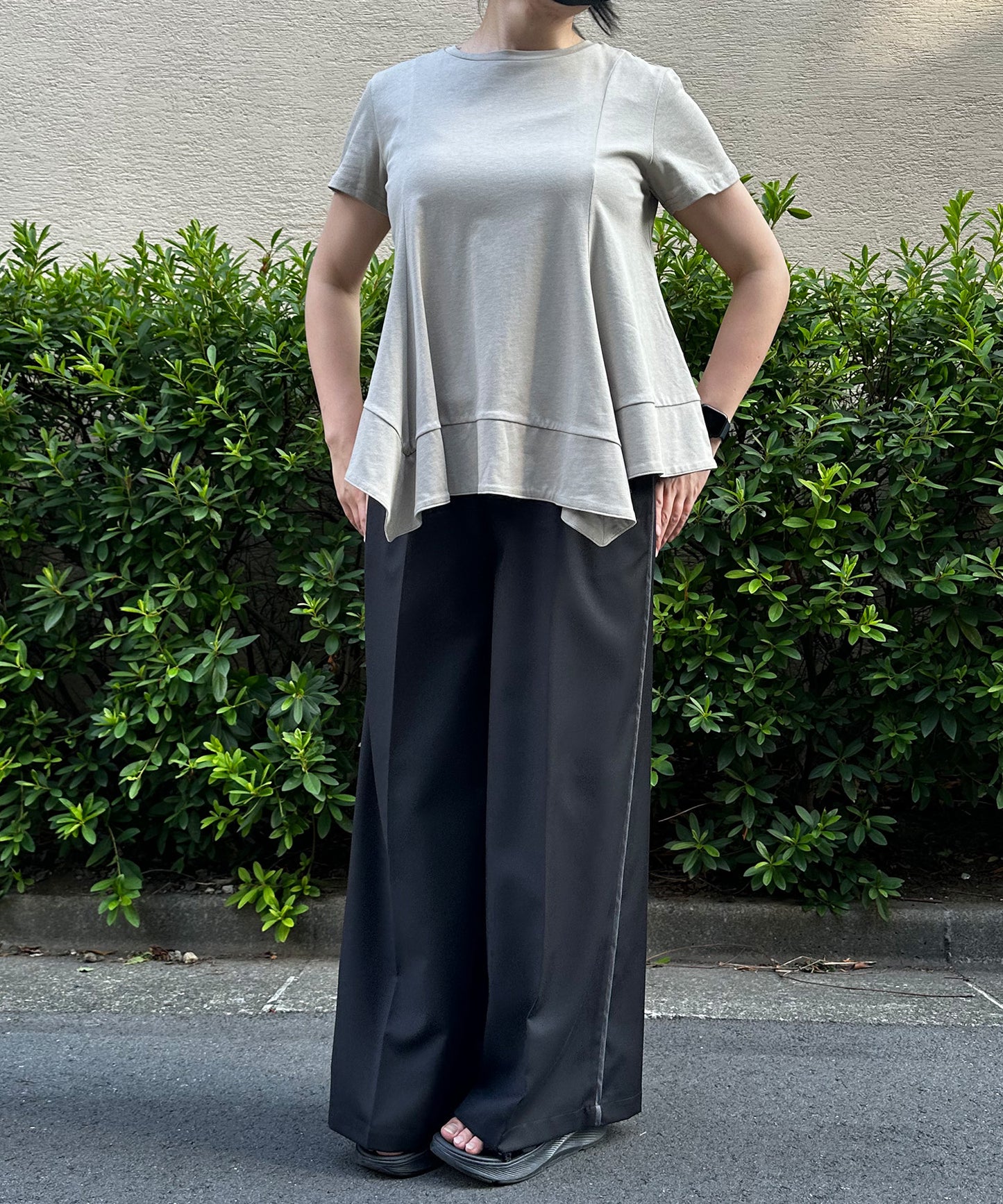 【qout】デザインヘムドライカットソー