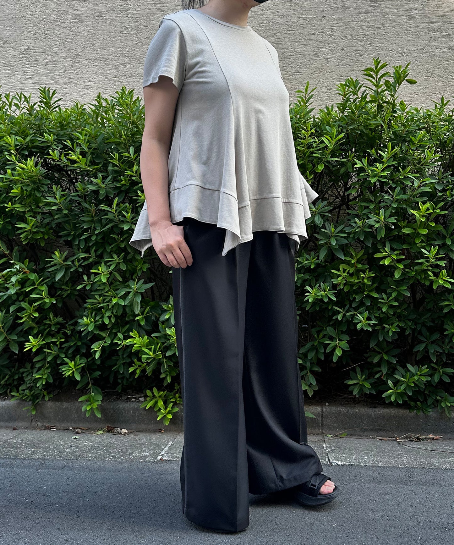 【qout】デザインヘムドライカットソー