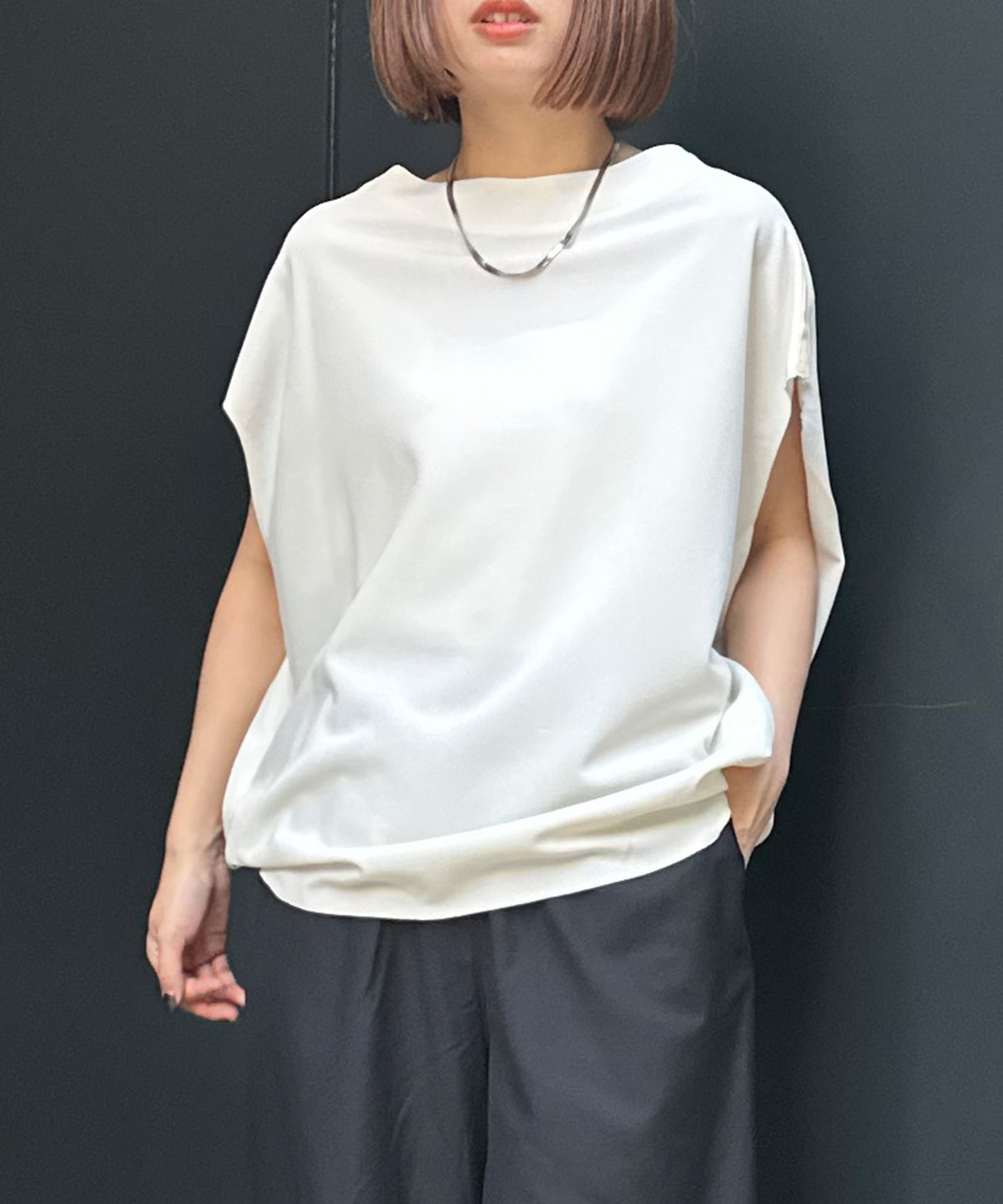 【qout】ショルダーラインジョーゼットカットソー