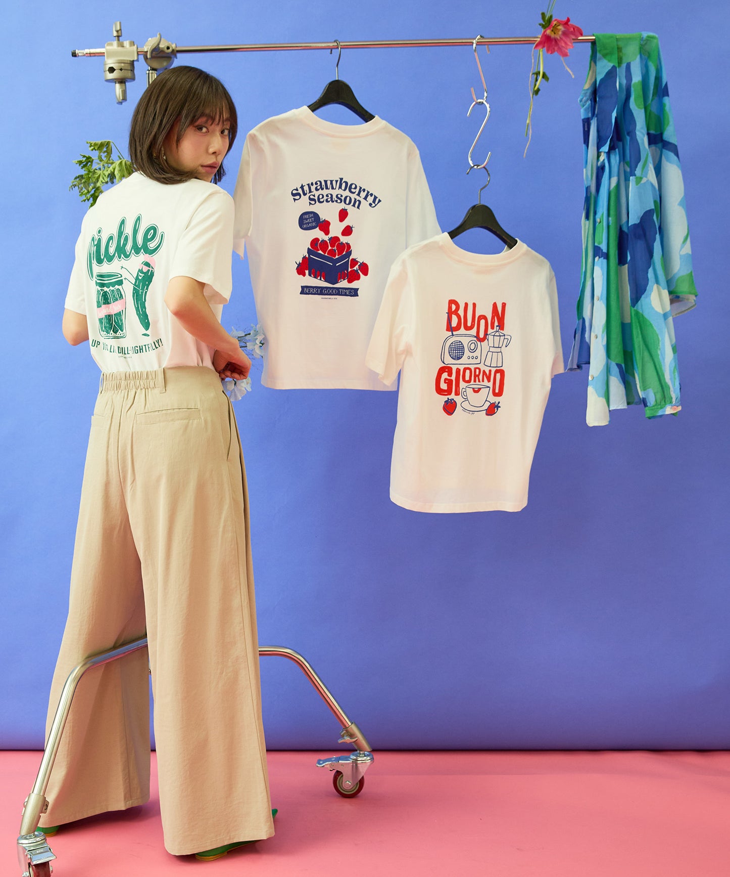 【mademoiselle YEYE】バックプリントTシャツ