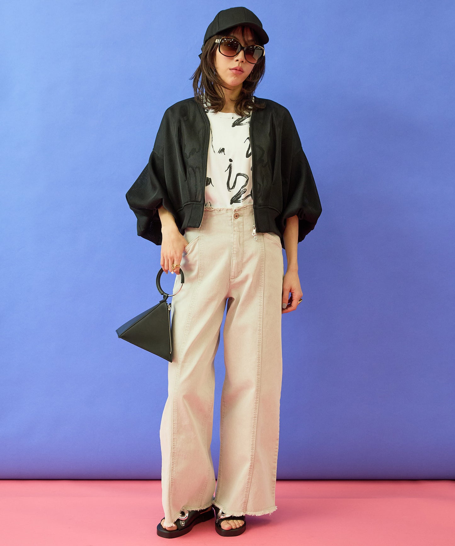 【SKFK】グラフィティプリントTシャツ