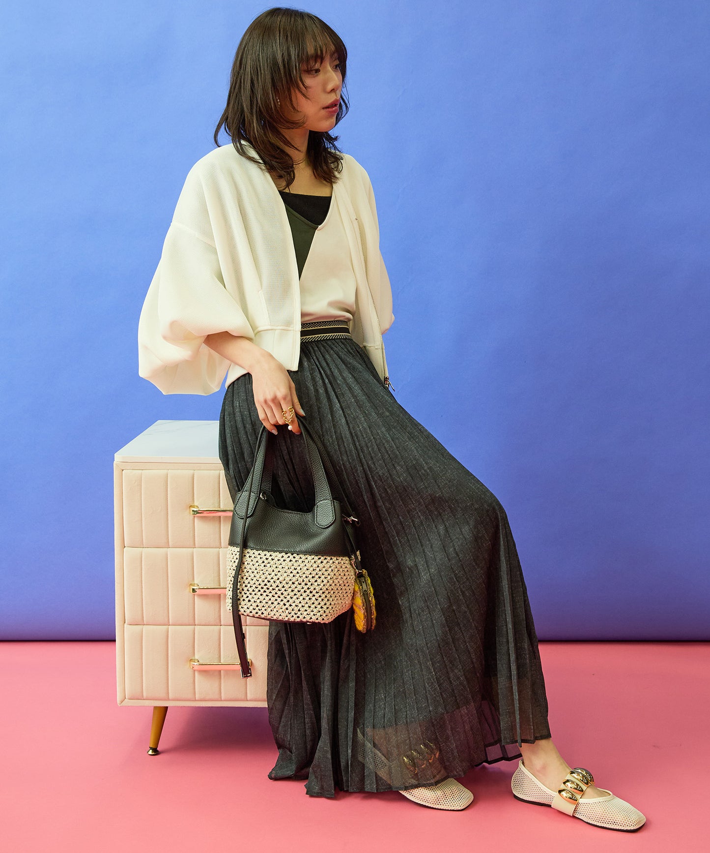 【SKFK】カラーブロック深VネックTシャツ