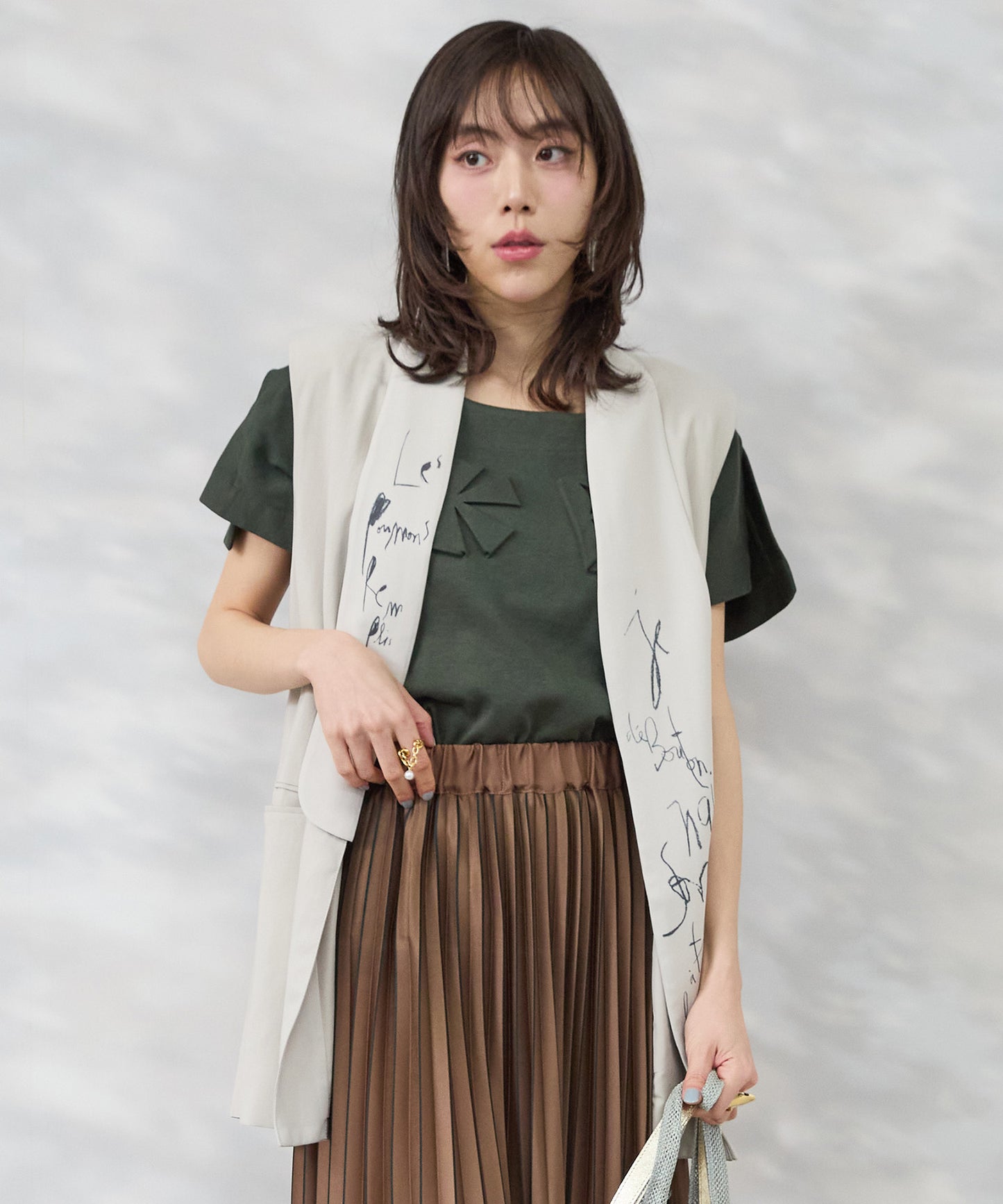 【SKFK】アシンメトリーデザインペイントジレ