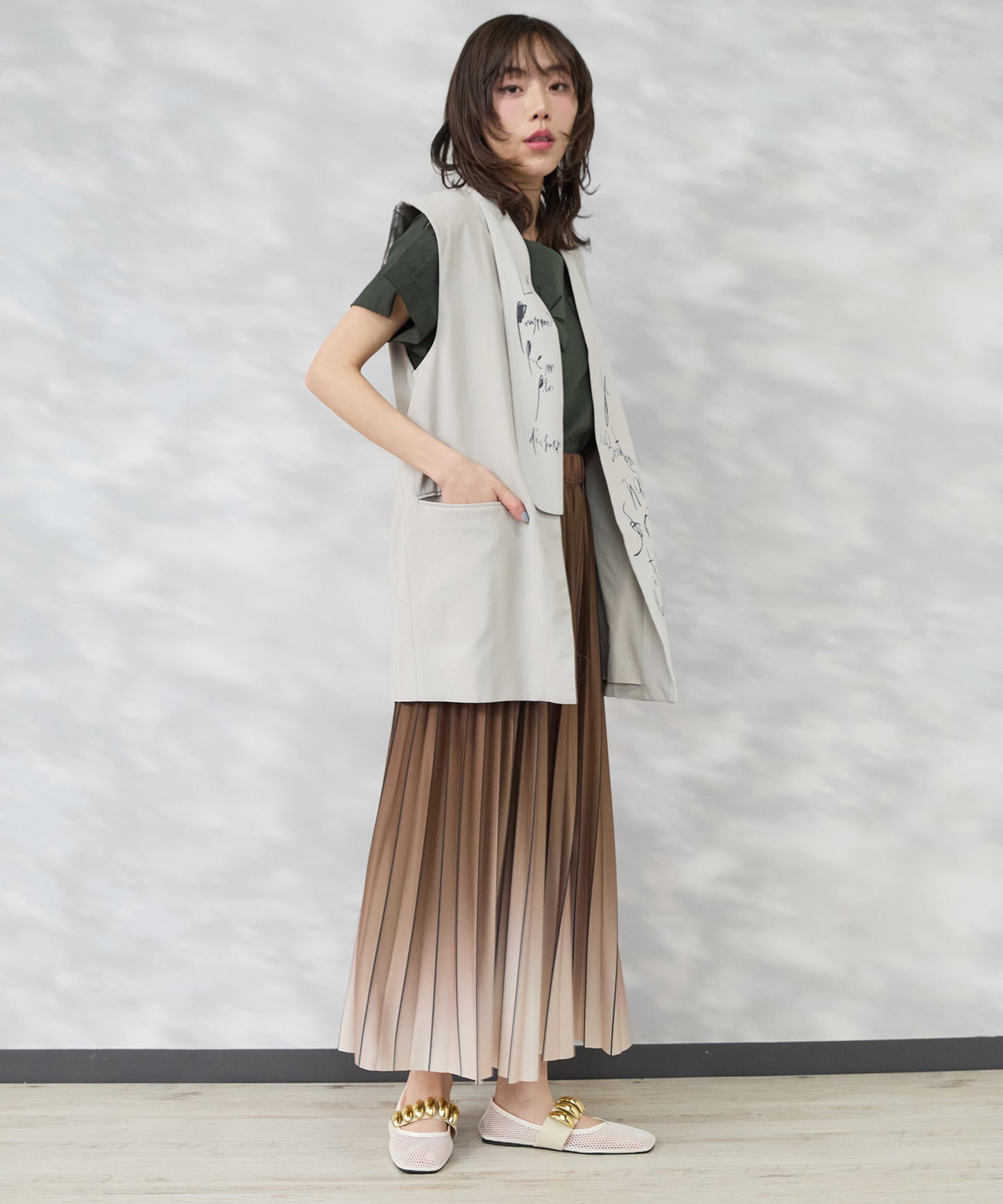 【SKFK】アシンメトリーデザインペイントジレ