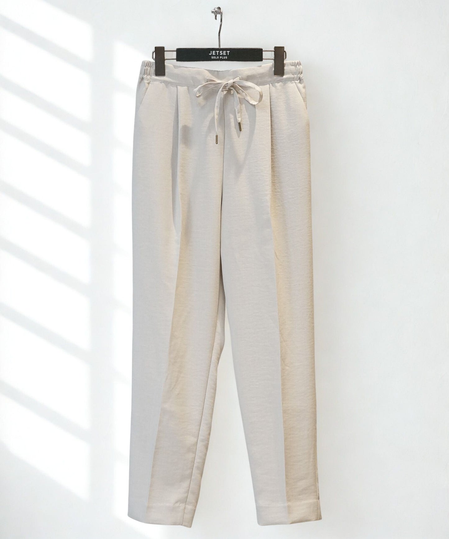 【JETSET SOLO PLUS】リネンライクドロストテーパードパンツ