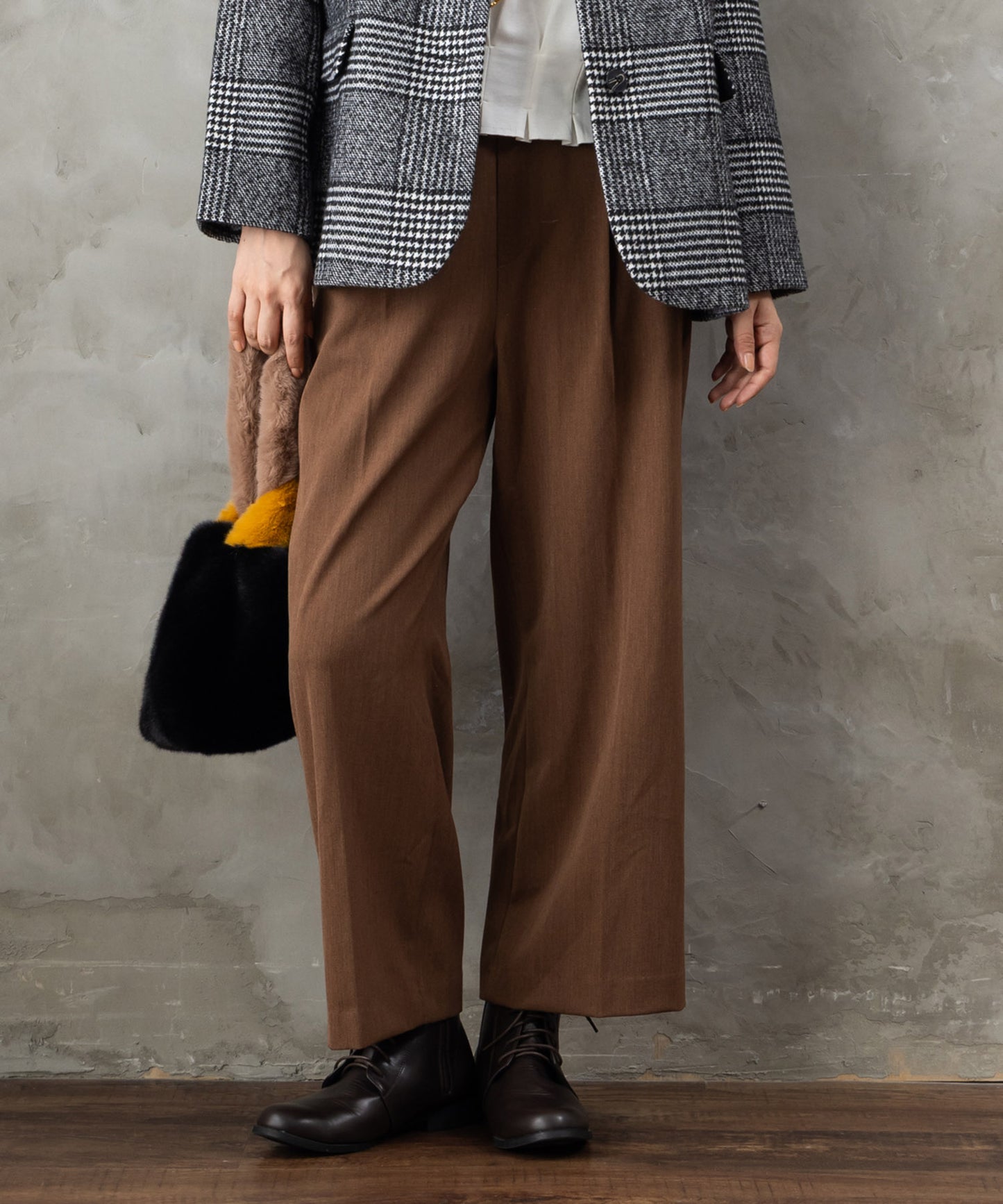 12-1892【JETSET SOLO PLUS】2WAYピーチツイルワイドパンツ