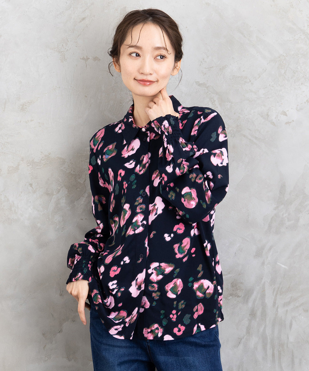 01-6667 NUMPH 【リミサロ】ブラーフラワープリントシャツ