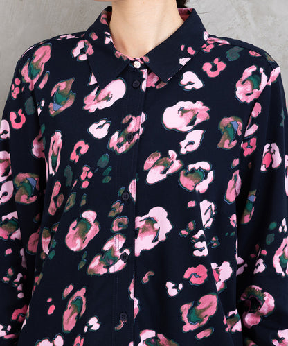 01-6667 NUMPH 【リミサロ】ブラーフラワープリントシャツ