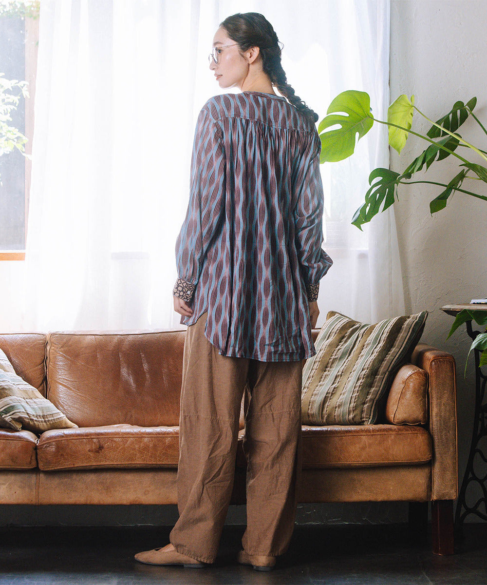 21号(6L～) INDESIGN MIXプリントバンドカラーブラウス