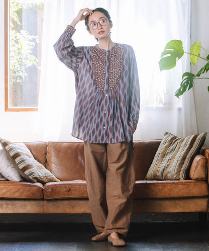 INDESIGN MIXプリントバンドカラーブラウス